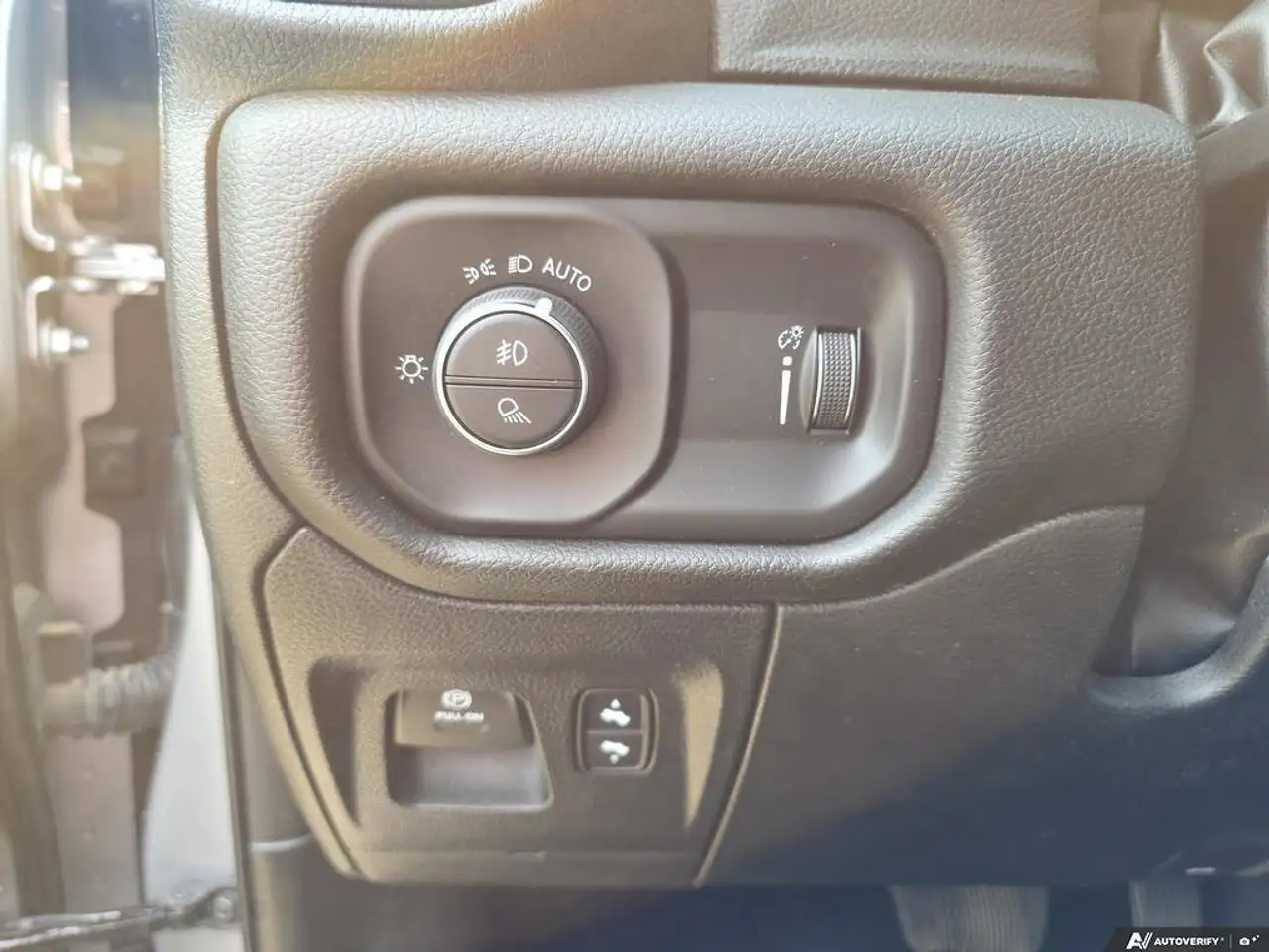 RAM 1500 photo RAM 1500