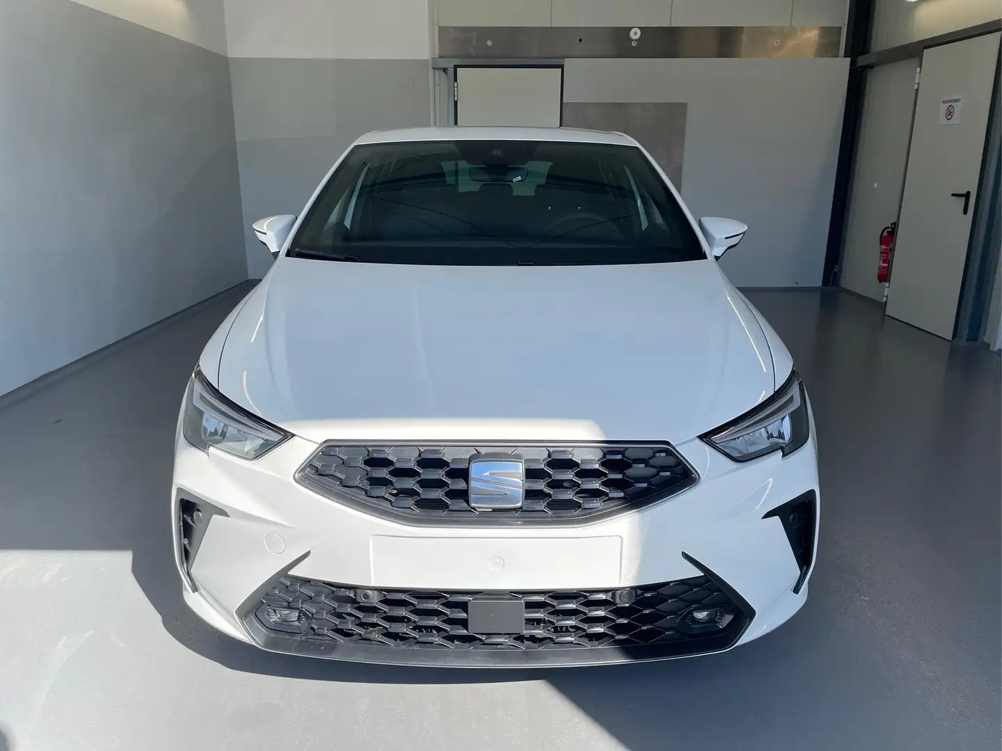 SEAT Ibiza Style 80PS Voll-LED+Kessy+PDC+Alarm+Sitzheizung... Weiß - 2