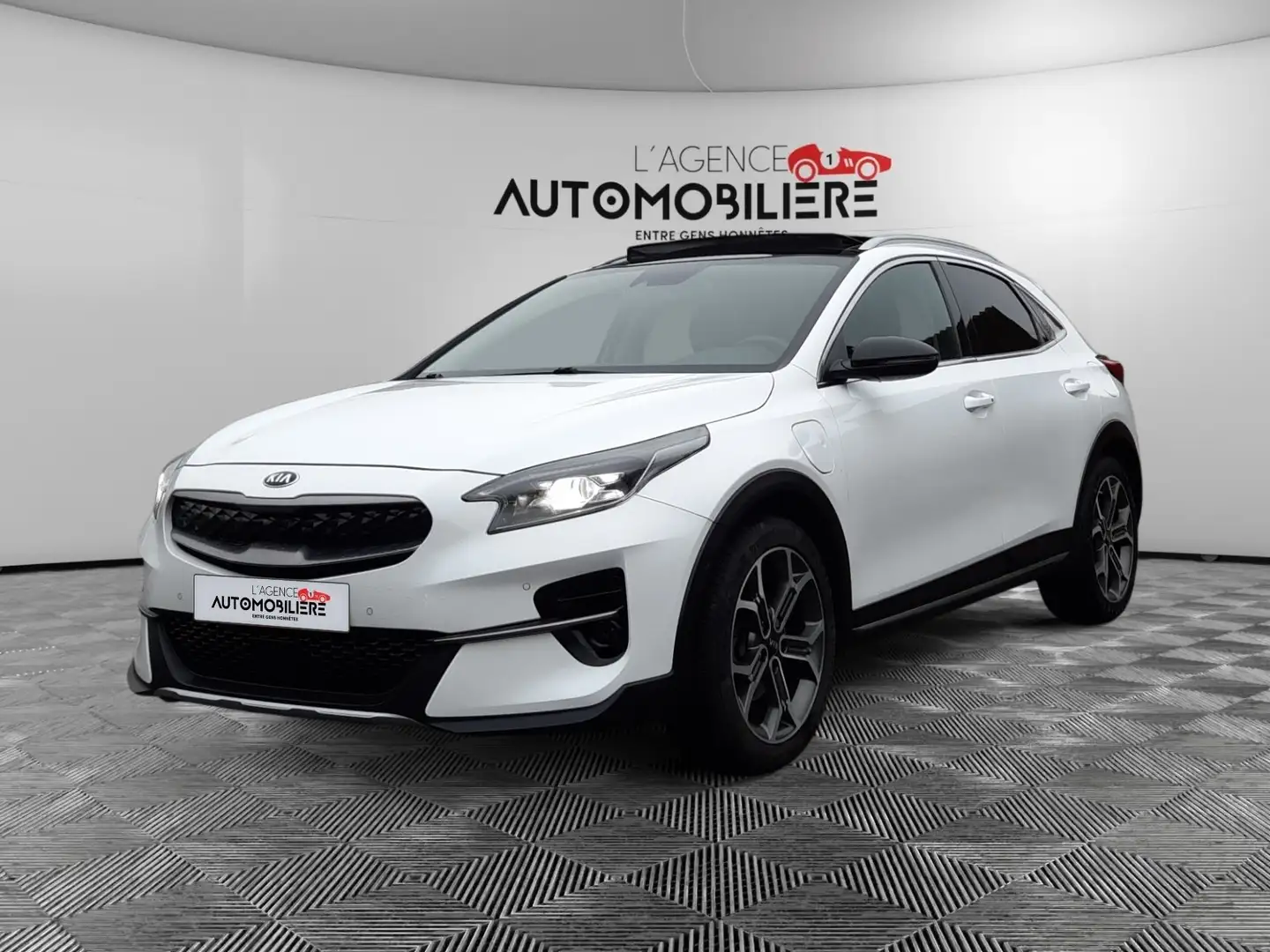Kia XCeed PHEV 1.6i GDi Sense 6DCT/ Garantie Kia 11/2027 Blanc - 1
