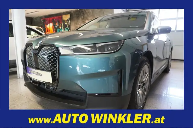 BMW iX xDrive40 Virtual/Leder/Navi/LED/AHK