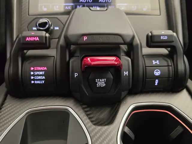 Lamborghini Urus view 15