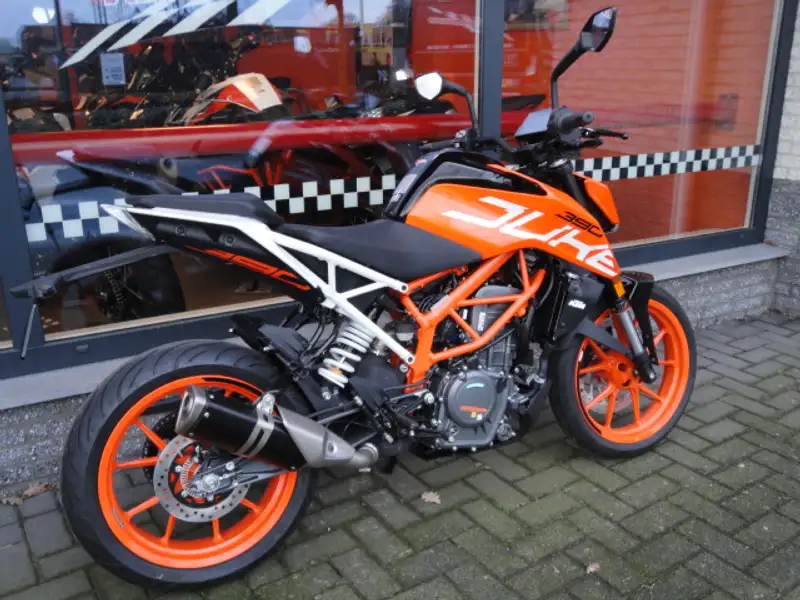KTM 390 Duke - foto 3
