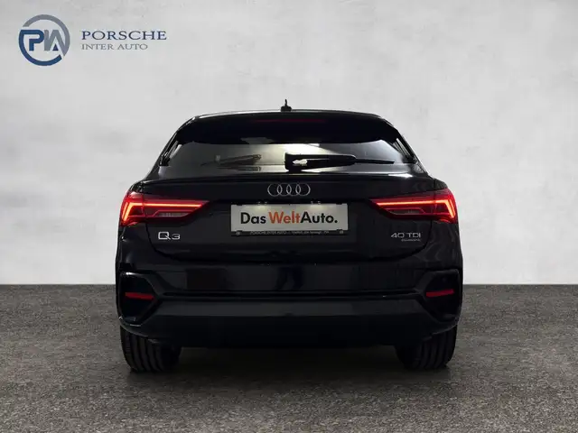 Audi Q3 view 5