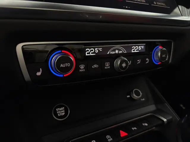 Audi Q3 view 11
