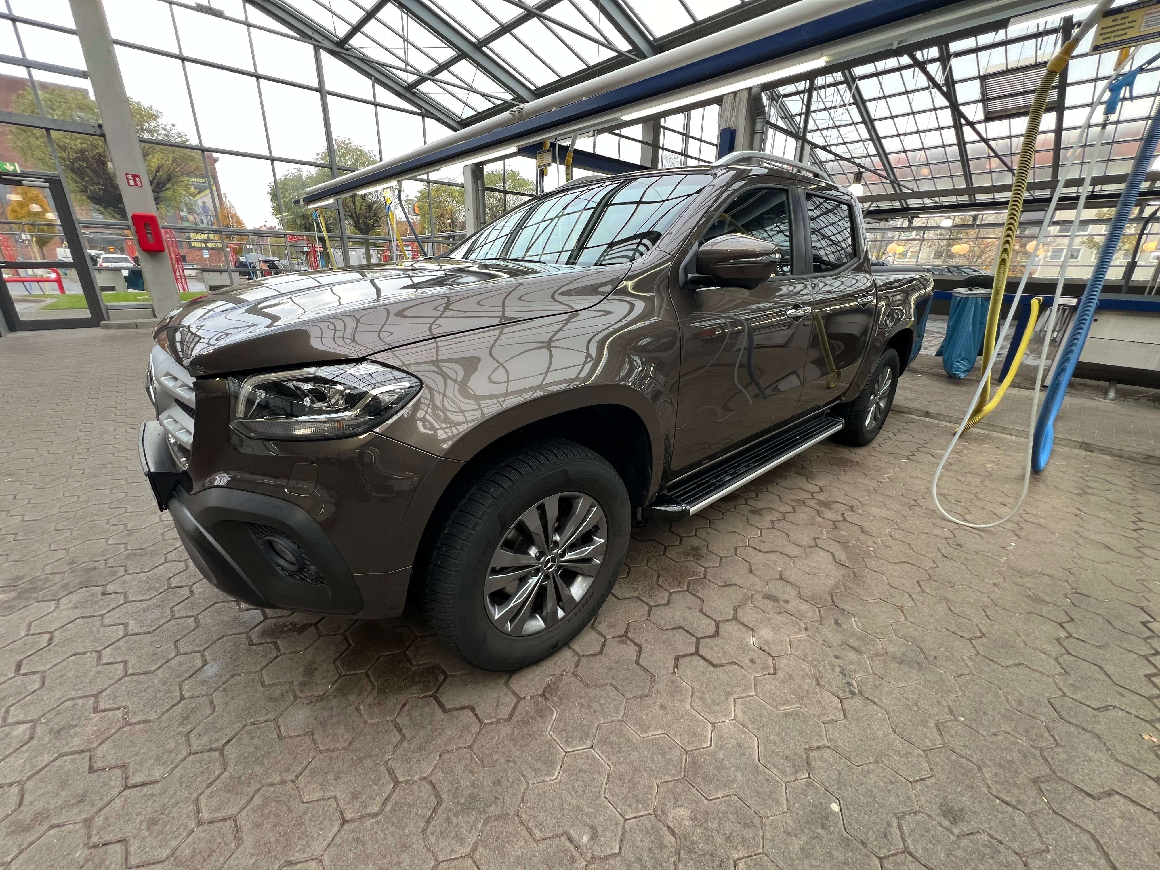 Second hand Mercedes Benz X-Class 