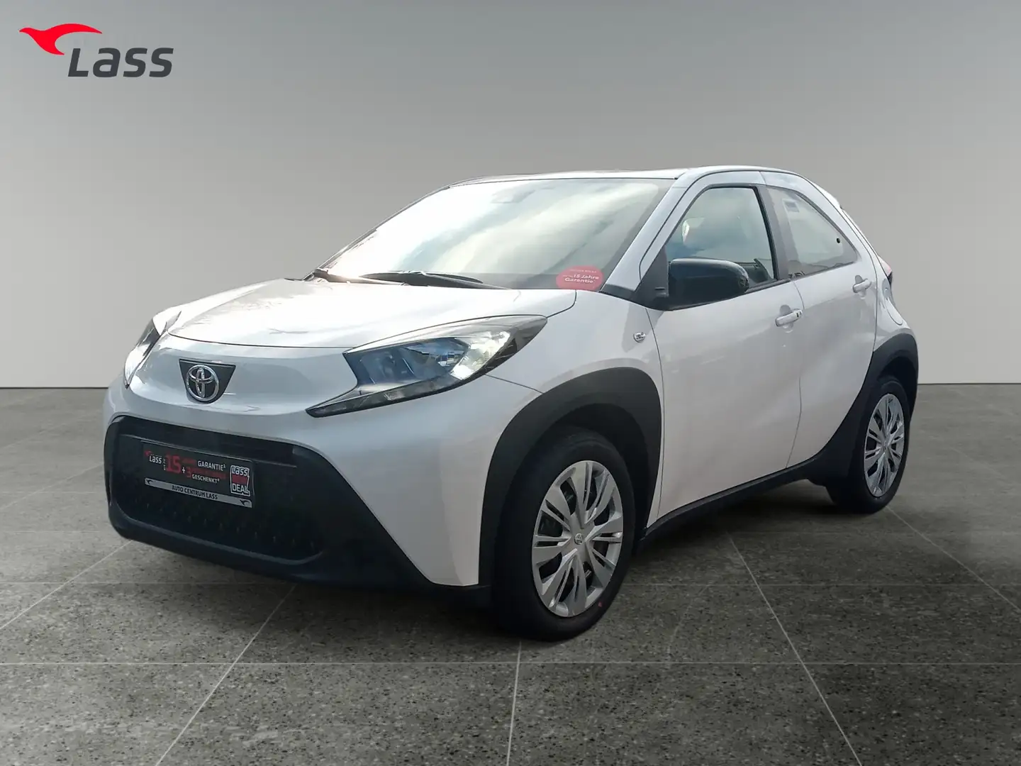 Toyota Aygo X 1.0 l Play CVT Komfort Paket ! Weiß - 2