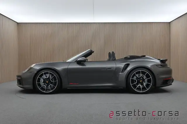 Porsche 992 main image