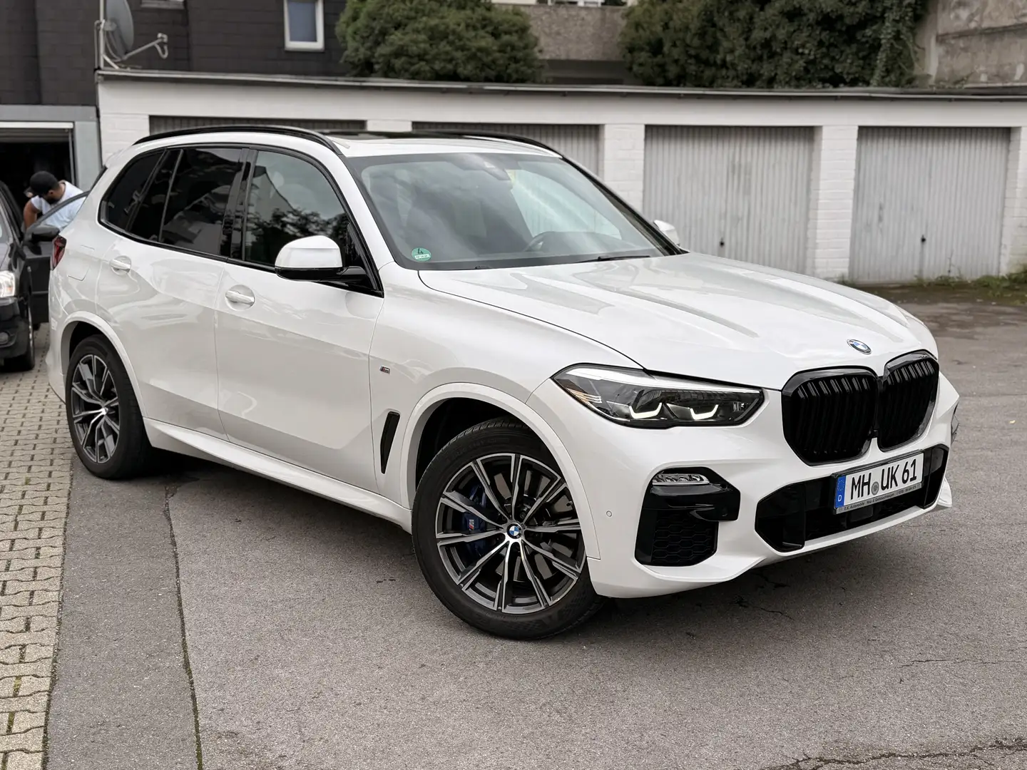 BMW X5 xDrive 30 d M Sport 2.Hand, Kamera, Pano Softclose Weiß - 1