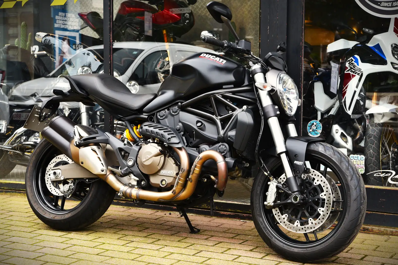 Ducati Monster 821 DARK ***MOTO VERTE*** Zwart - 1