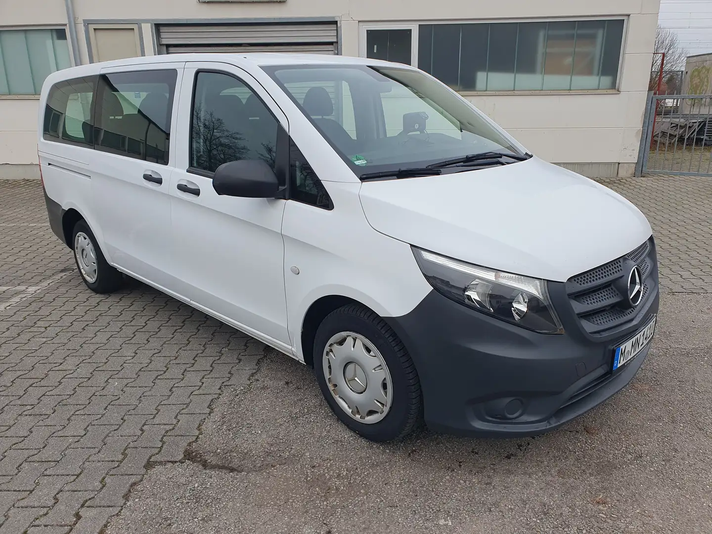 Mercedes-Benz Vito 110 CDI Tourer Lang *Klima / 9-Sitzer / Euro 6* Wit - 2