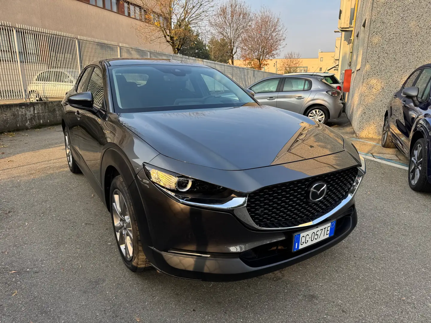 Mazda CX-30 2.0L Skyactiv- Hybrid Exceed NAVI+RETR. Grigio - 2