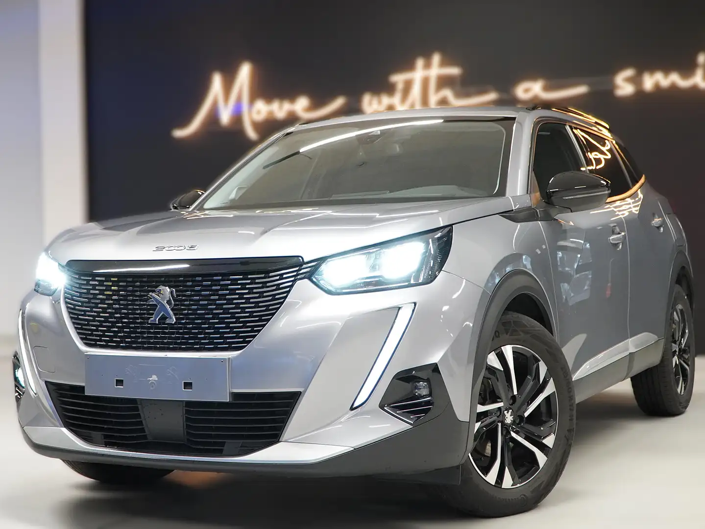 Peugeot 2008 2008 PureTech 100 Stop Grau - 1