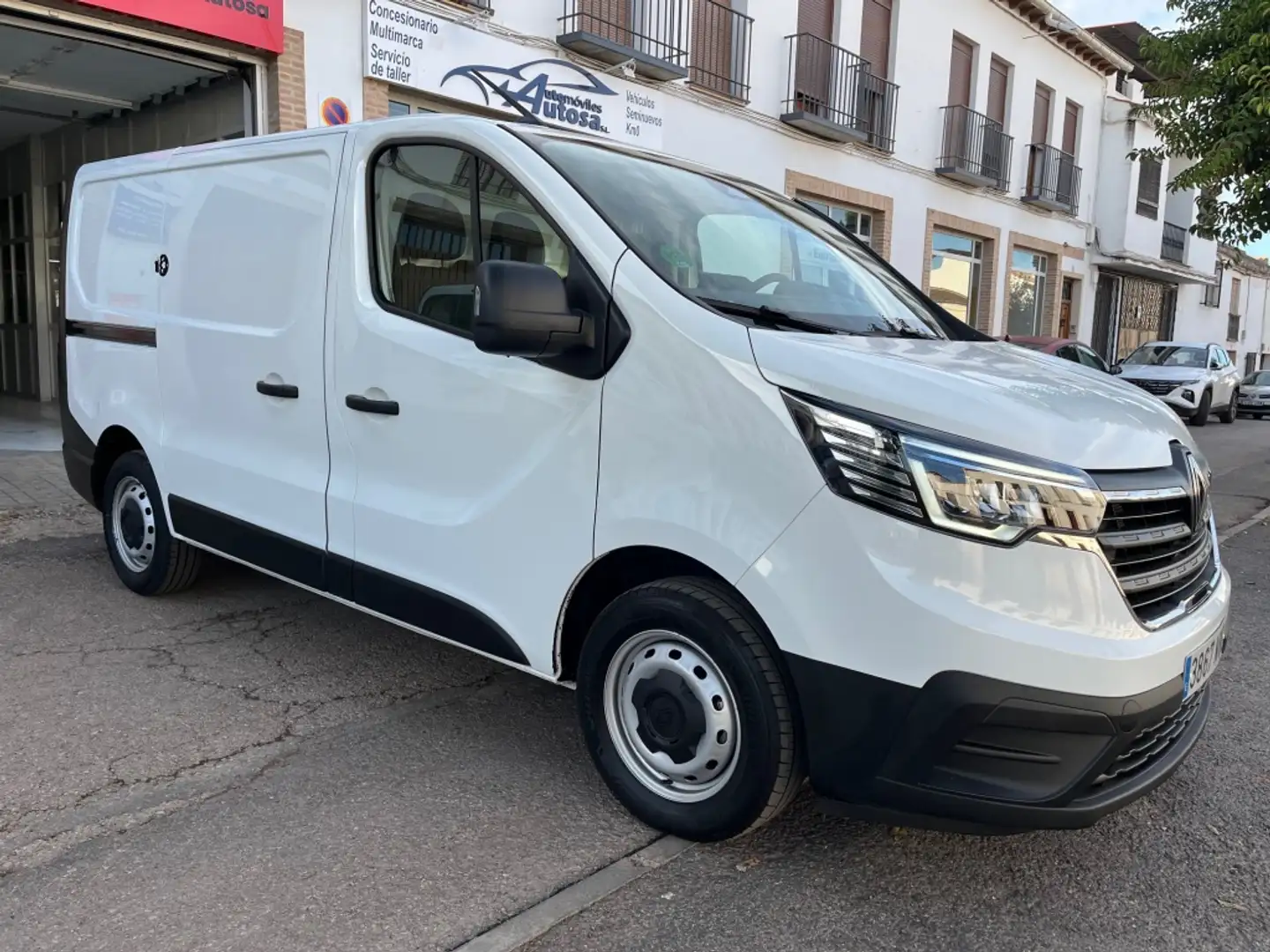 Renault Trafic Furgón L1H1 BluedCi 96kW Blanc - 1