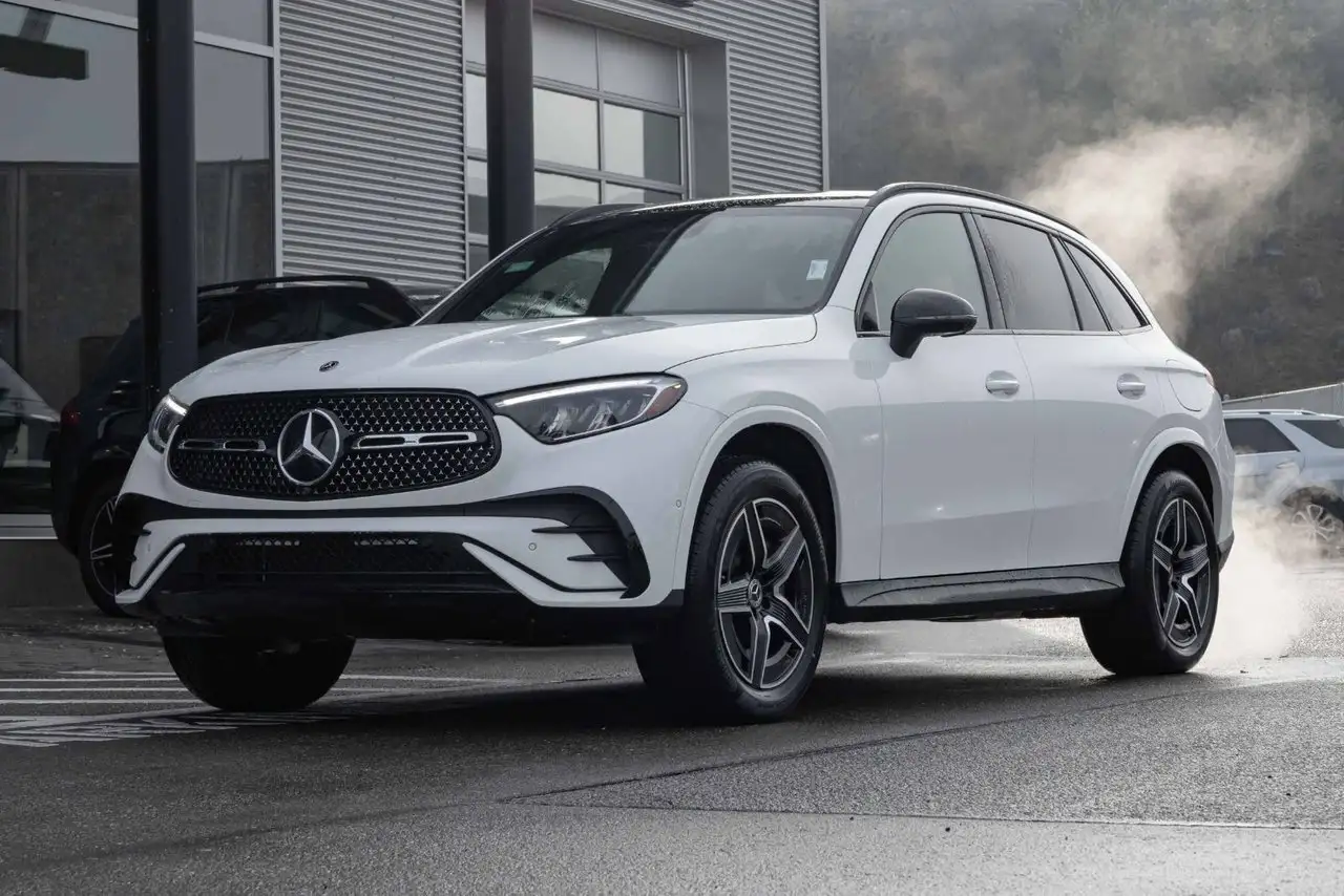 2026 Mercedes-Benz GLC