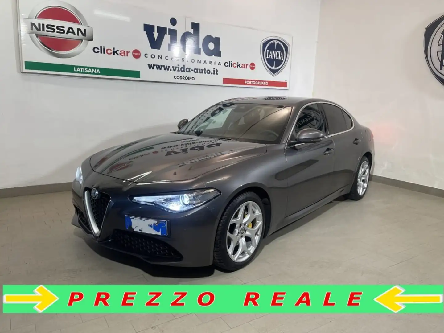 Alfa Romeo Giulia 2.2 Td Executive *OPT 4.350,00 €* 190 CV AT8 Grau - 1