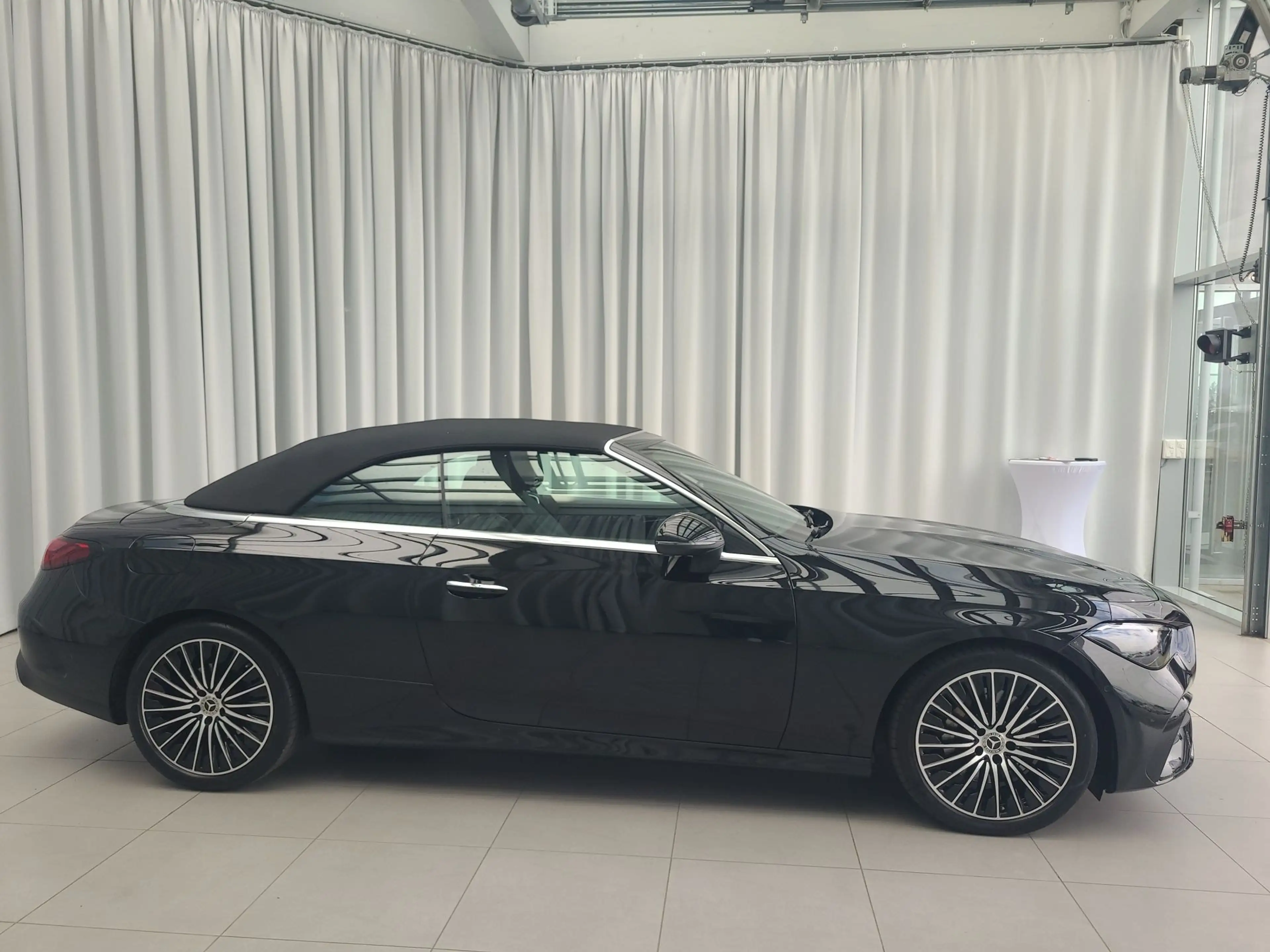 Mercedes-Benz CLE 220 d Cabriolet SpurW Winterp. — photo 4