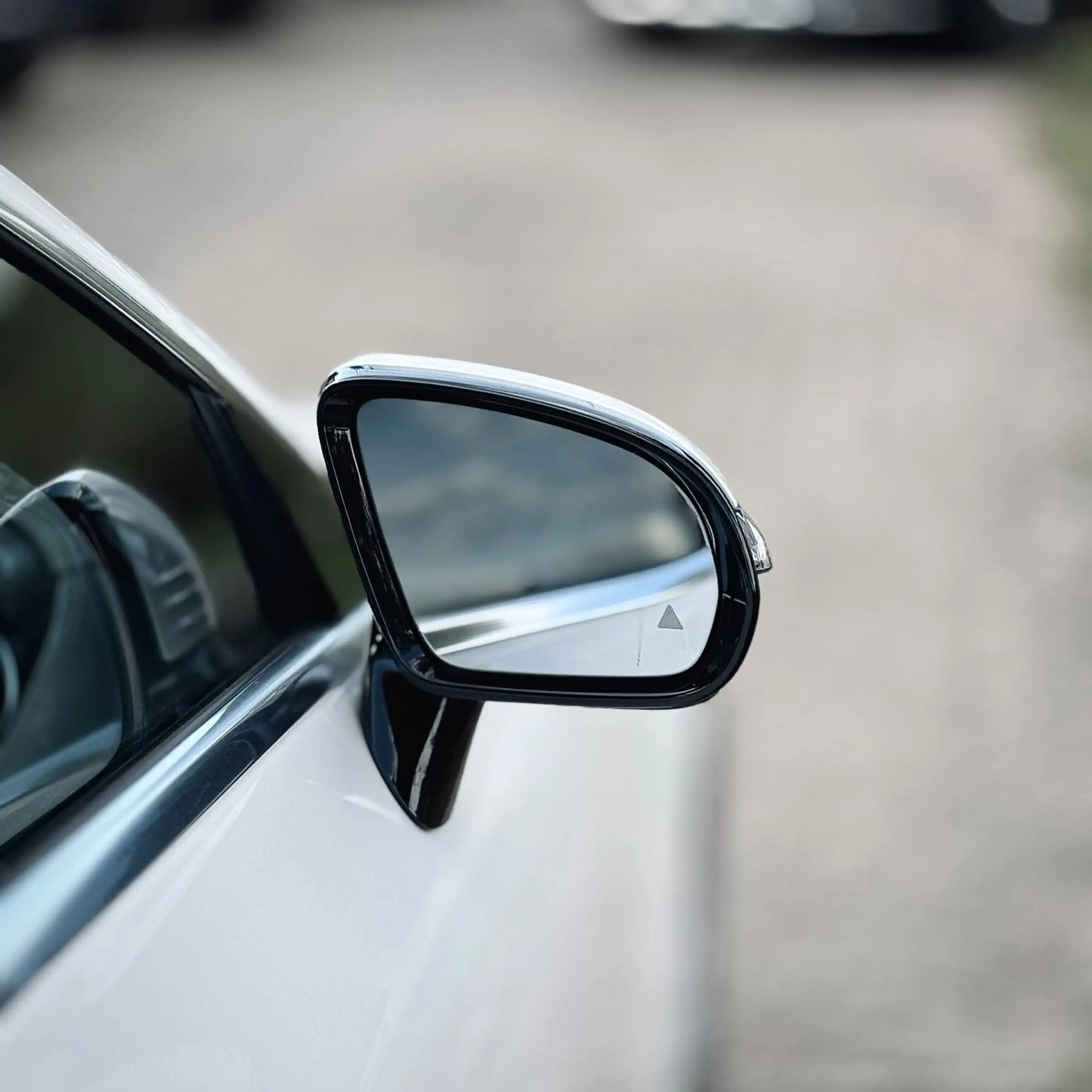Mercedes-Benz CLS 220 D/AMG-LINE/EMMORY/BURMESTER/360 — photo 10