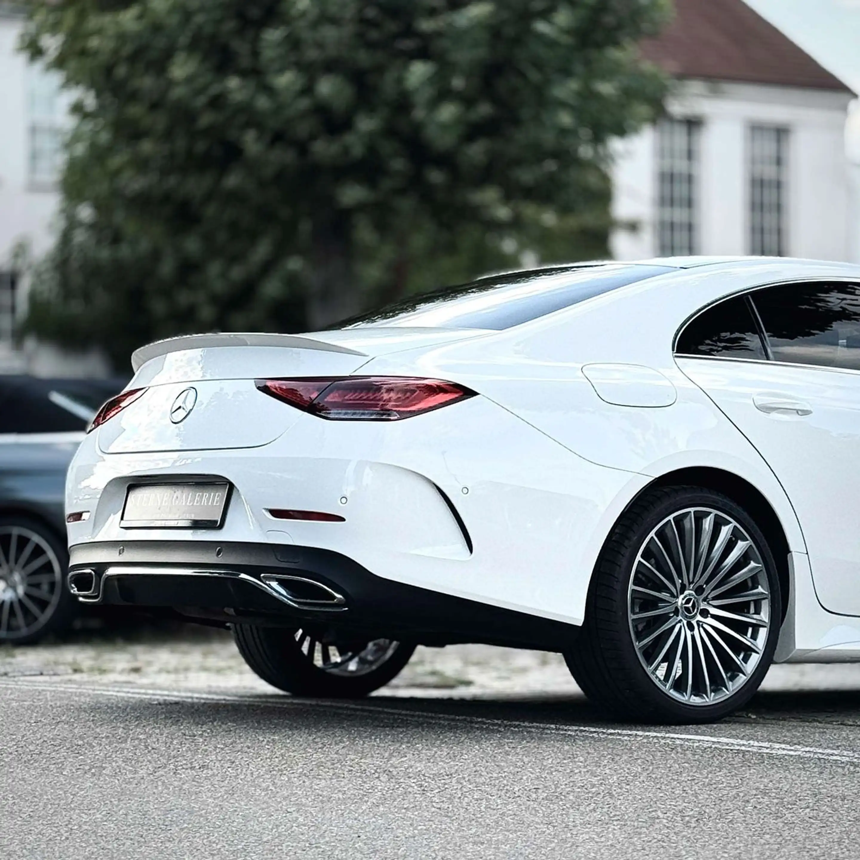 Mercedes-Benz CLS 220 D/AMG-LINE/EMMORY/BURMESTER/360 — photo 9