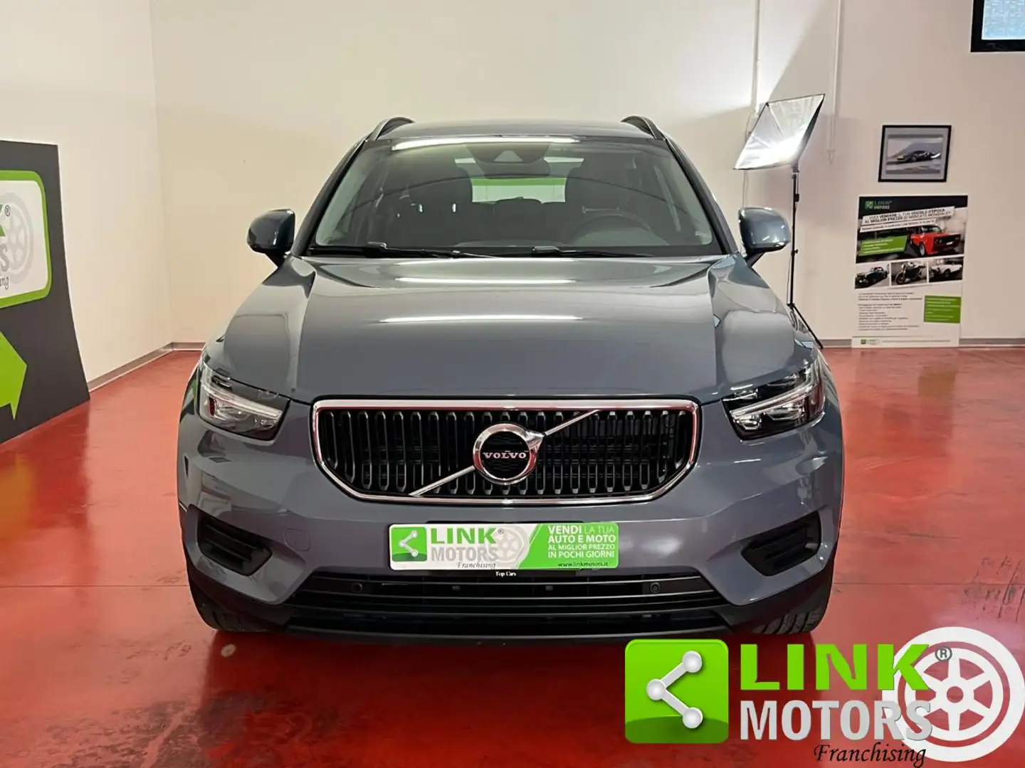 Volvo XC40 D3 SENSUS NAVI - GARANZIA Gris - 2