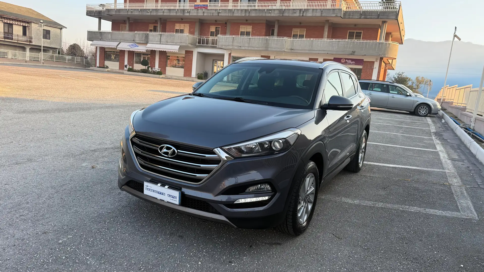 Hyundai TUCSON 1.7 crdi Comfort Plus Pack 2wd 115cv PERFETTA Blu/Azzurro - 2