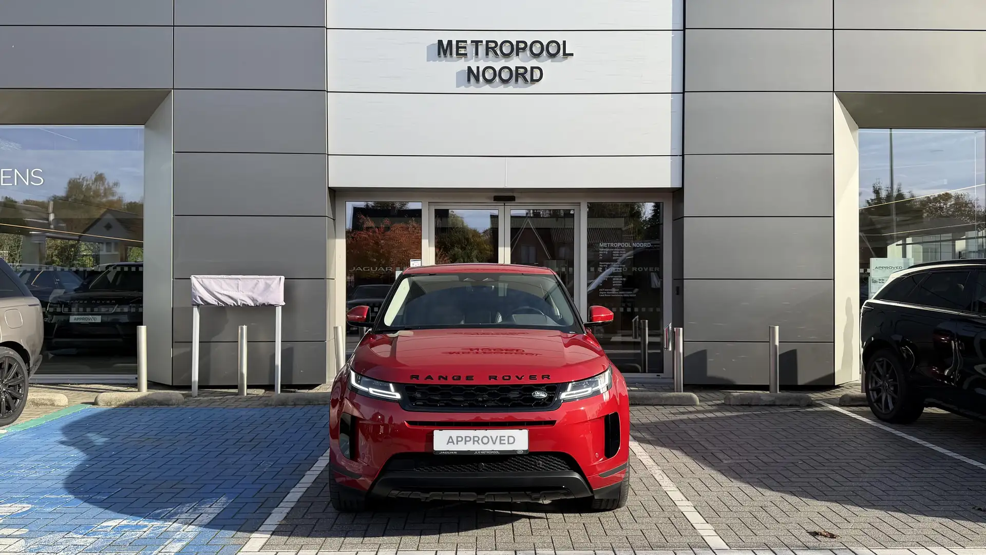 Land Rover Range Rover Evoque P300e SE Roşu - 2