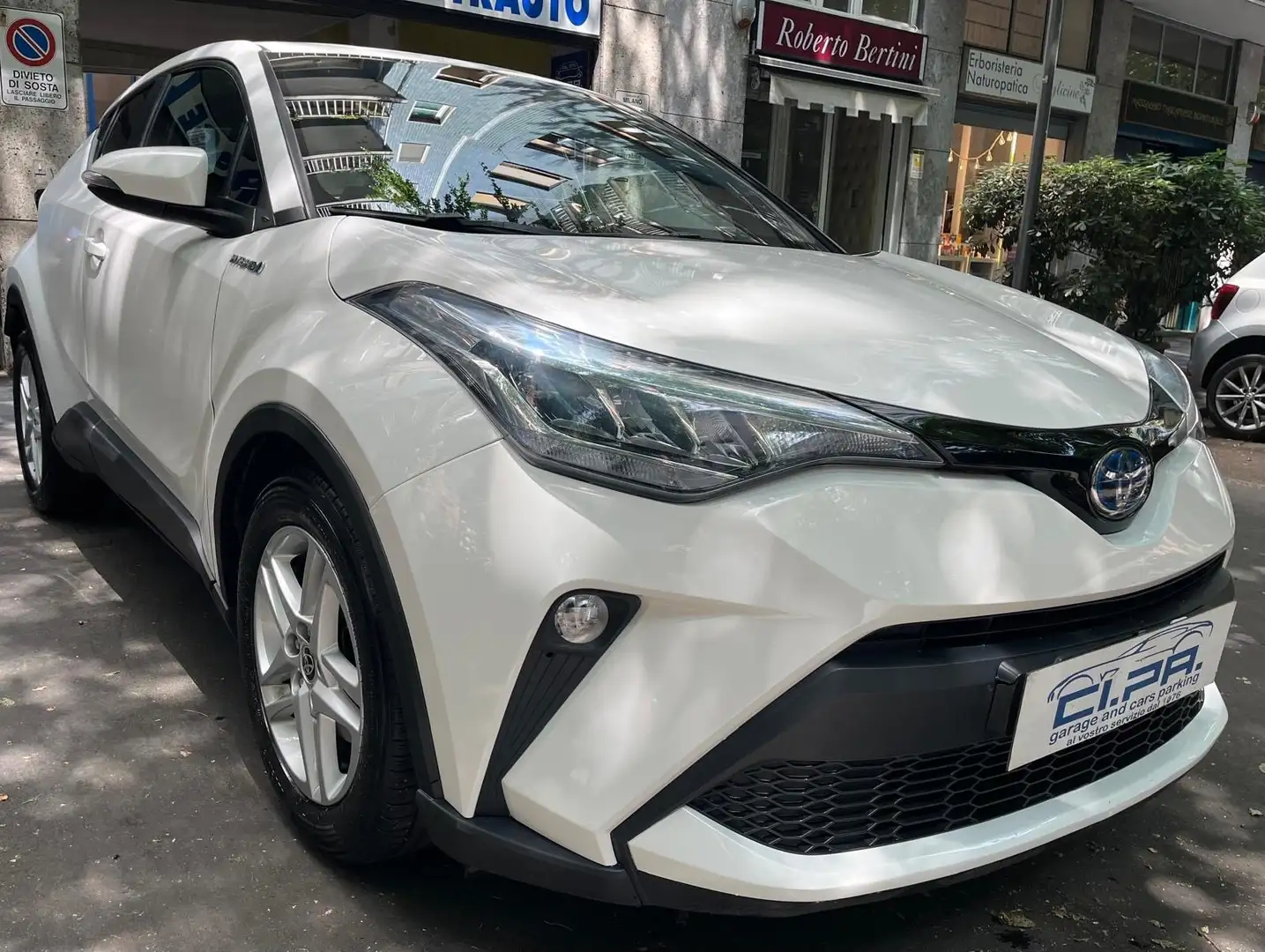 Toyota C-HR C-HR 1.8h Business e-cvt Blanc - 1