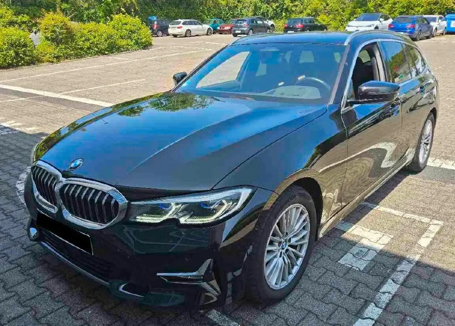 BMW 320 d Touring Luxury Line *LED*Standheizung*1.Hd Noir - 1