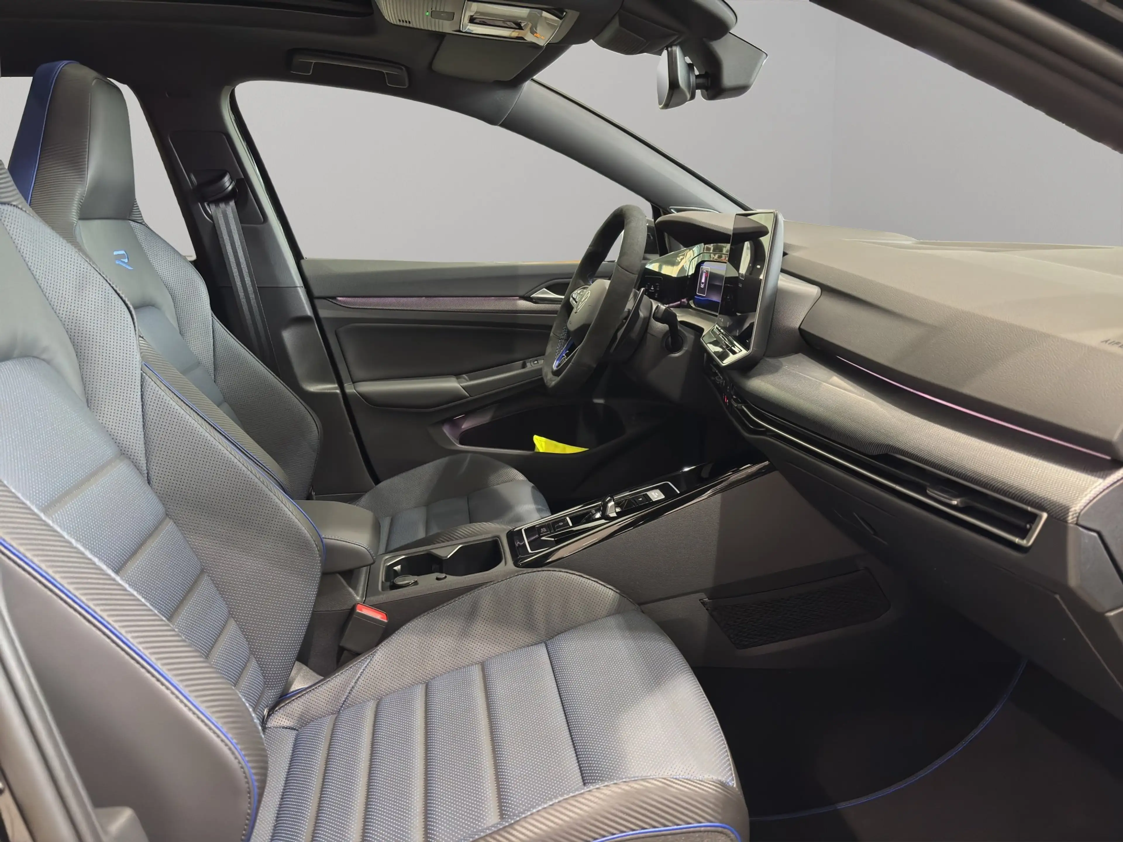 Volkswagen Golf Variant R 2.0 TSI DSG 4M 360 ACC AHK Kam. — photo 6