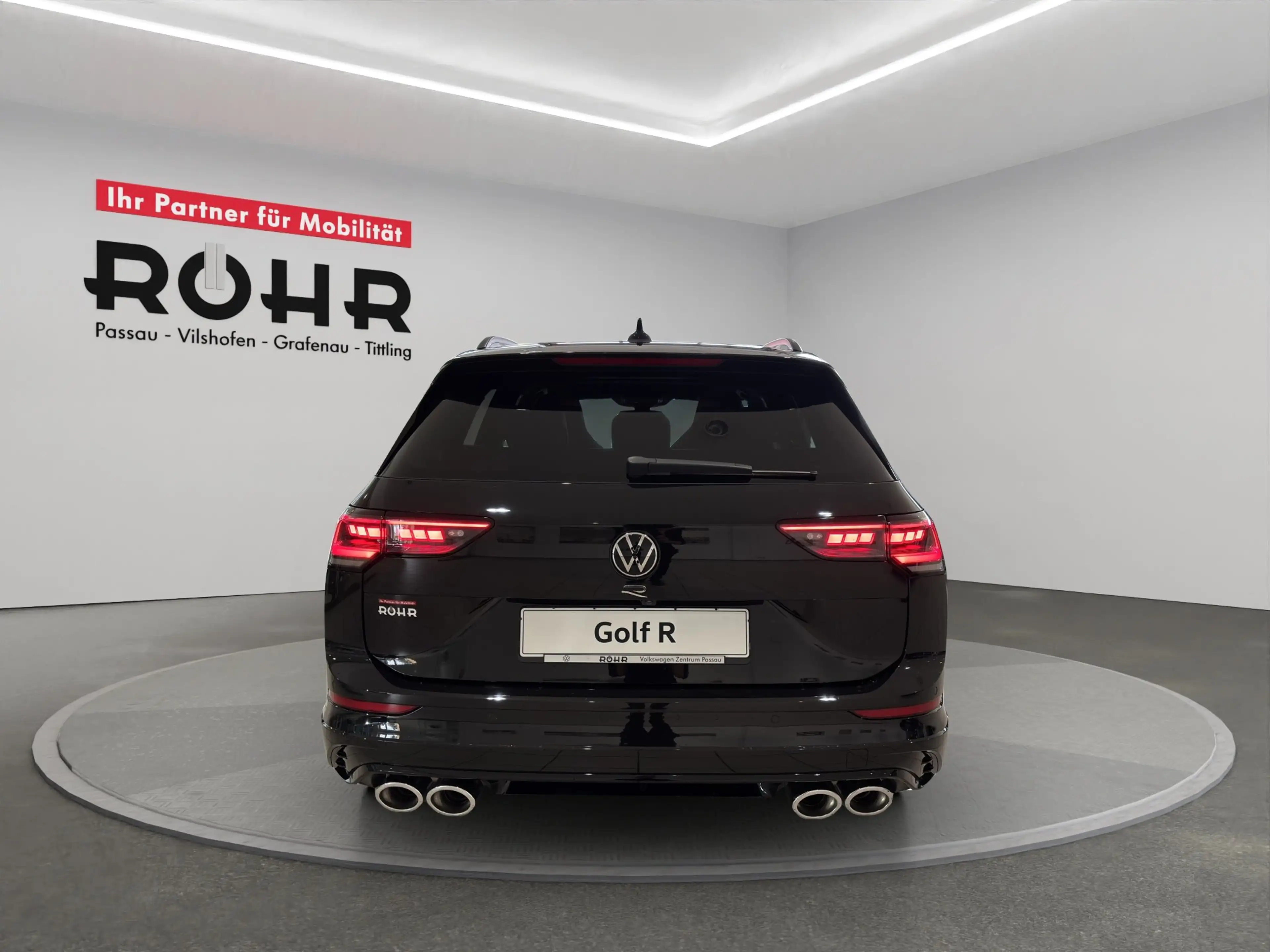 Volkswagen Golf Variant R 2.0 TSI DSG 4M 360 ACC AHK Kam. — photo 5
