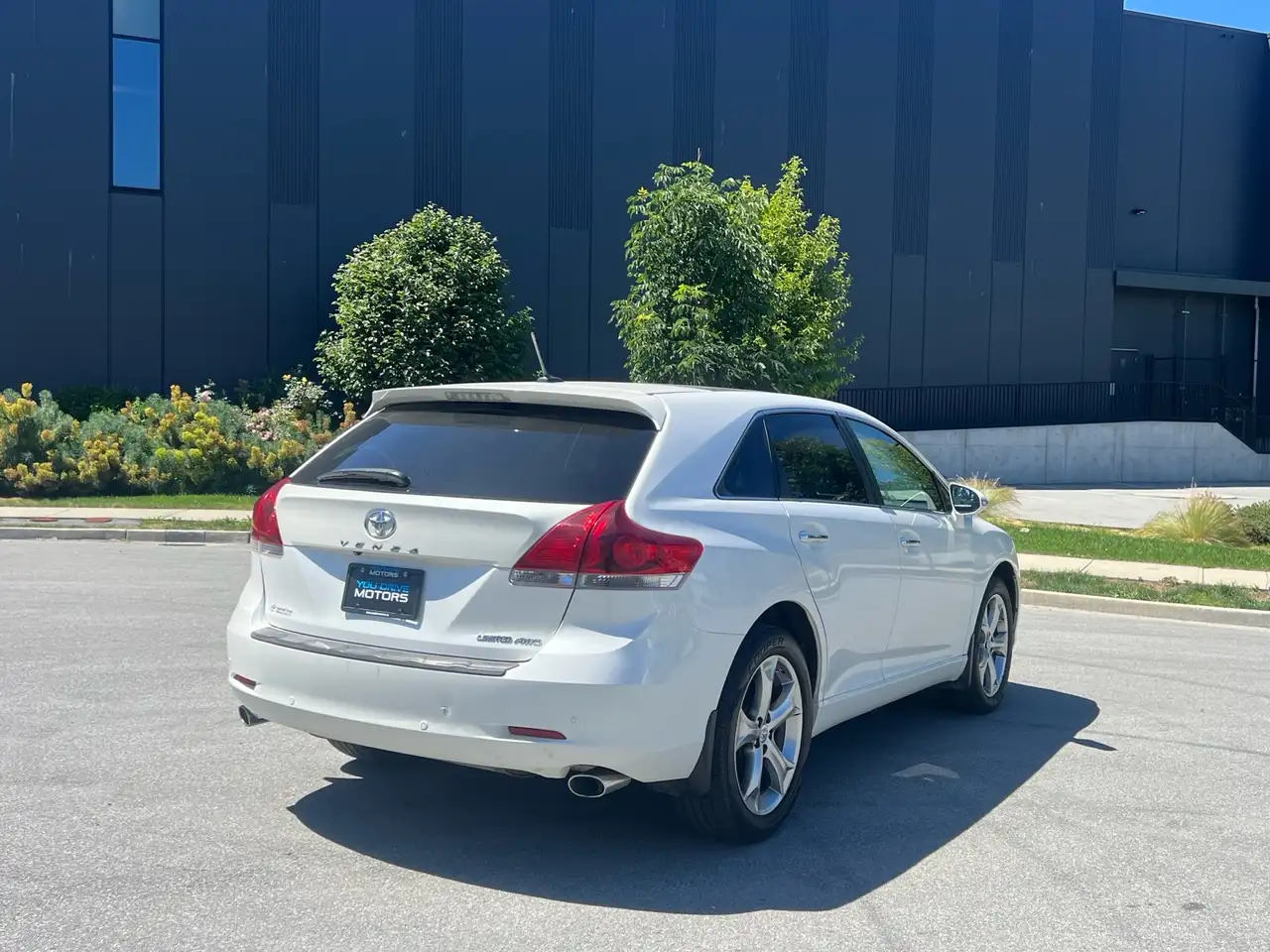 Toyota Venza photo Toyota Venza