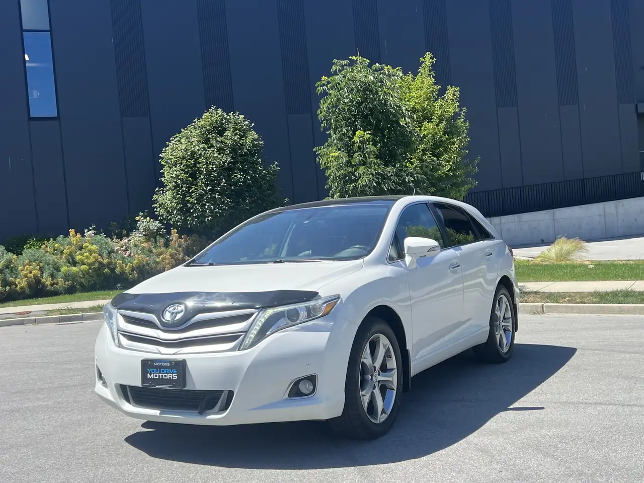 Toyota Venza photo Toyota Venza