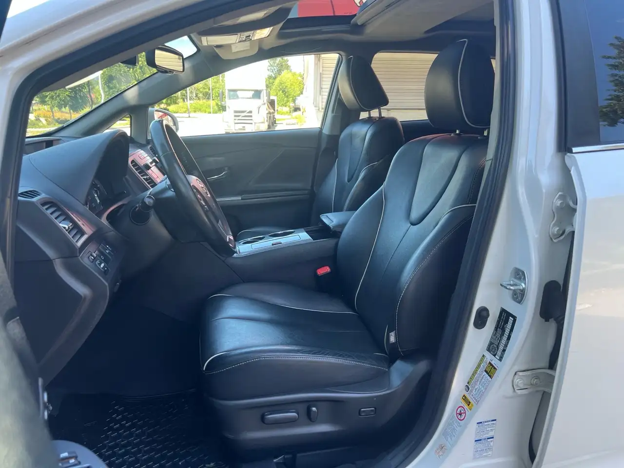 Toyota Venza photo Toyota Venza