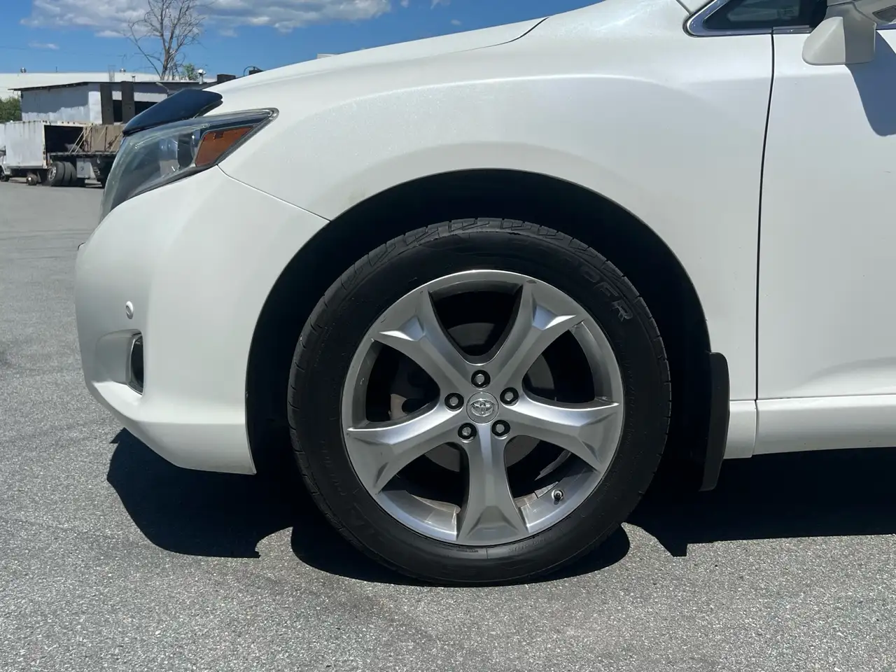 Toyota Venza photo Toyota Venza