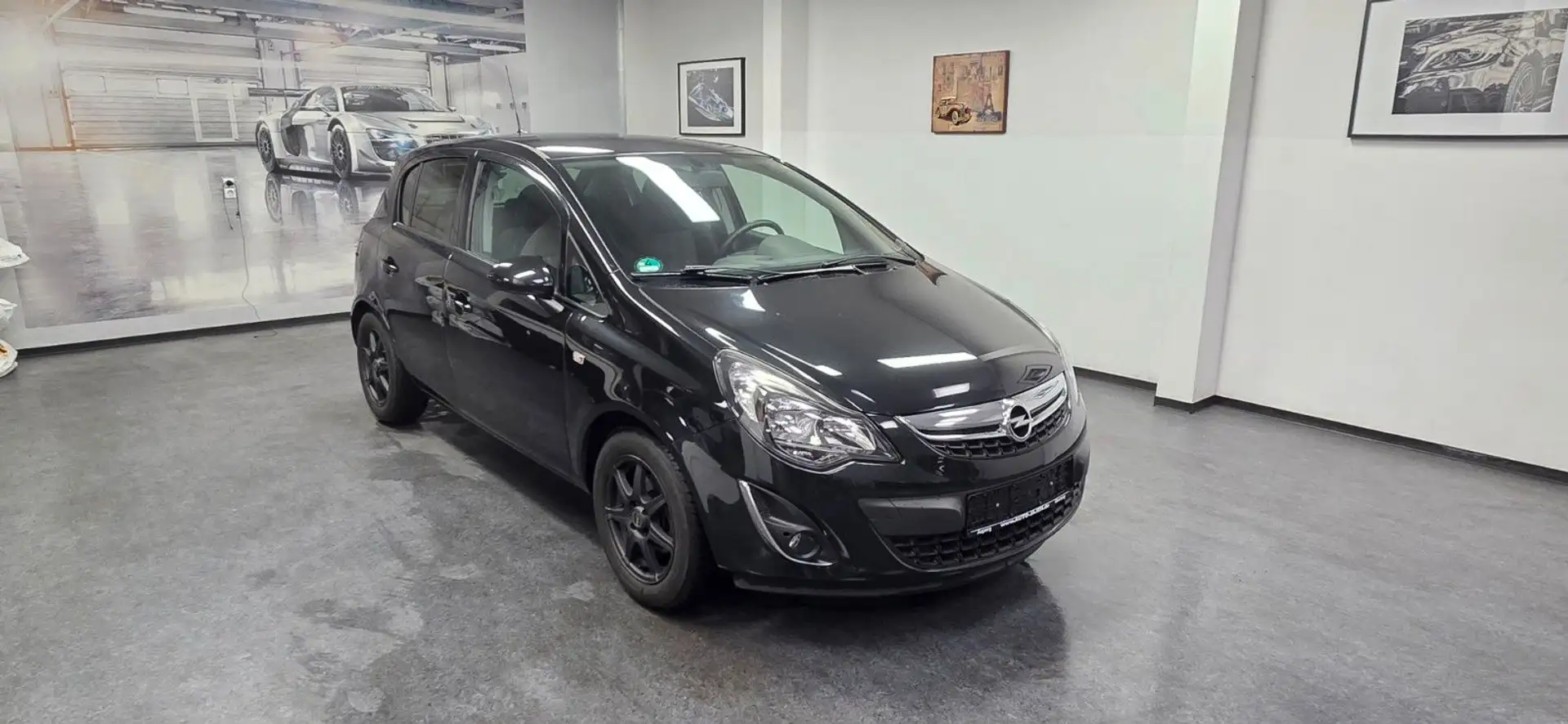 Opel Corsa 1.4 Color Edition 59.000 km Navi TÜV/neu Schwarz - 2