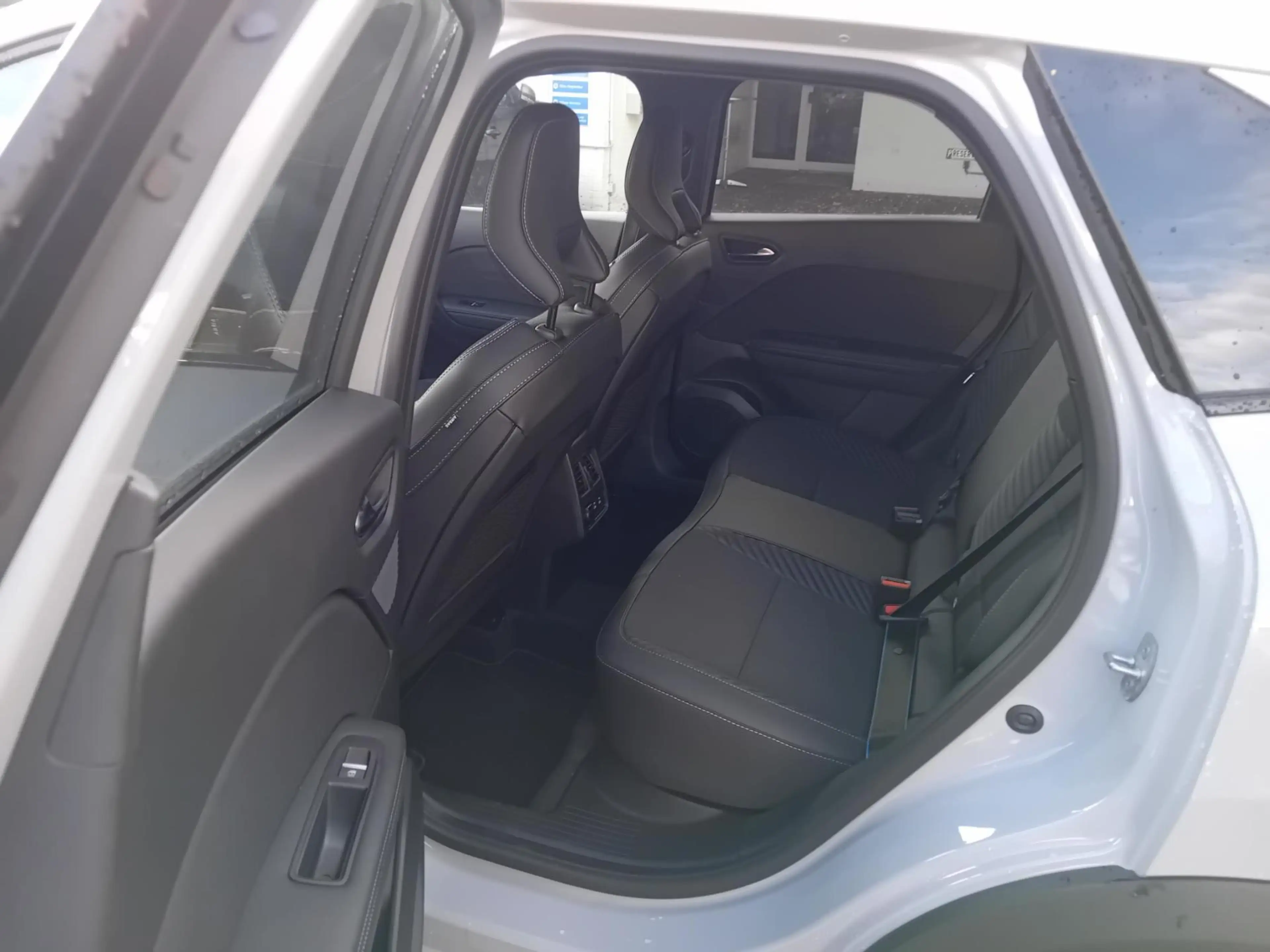 Renault Symbioz Esprit Alpine E-Tech Full Hybrid 145 — photo 11