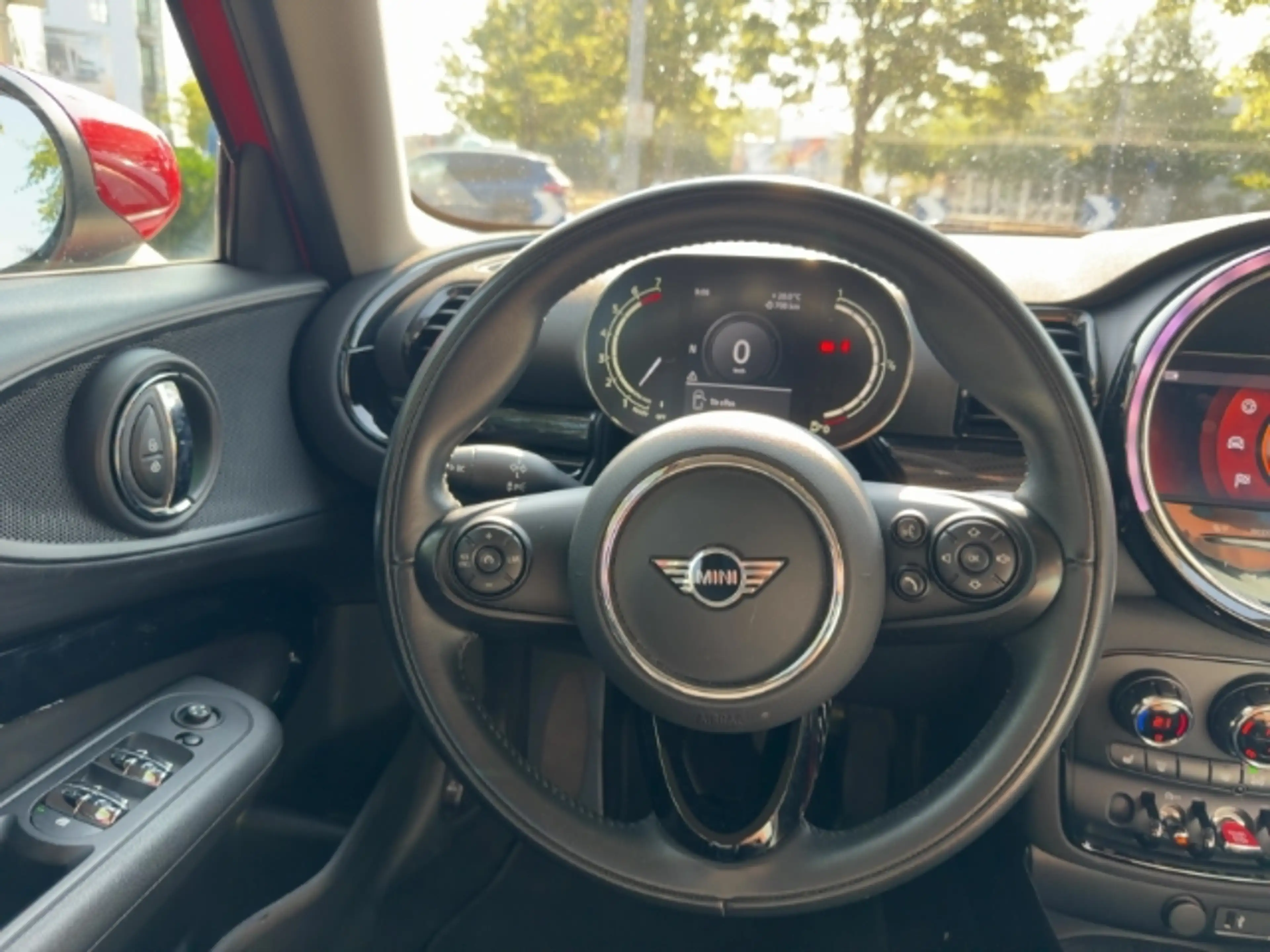 MINI One Clubman Navi Digitales Cockpit LED Mehrzonenklima 2-Zonen- — photo 9