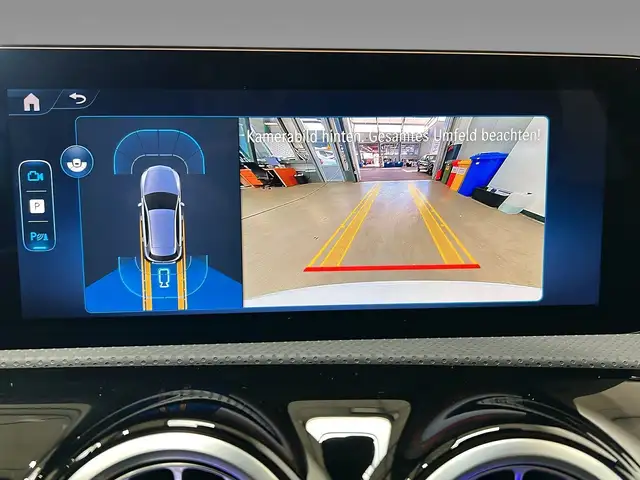 Mercedes-Benz A view 11