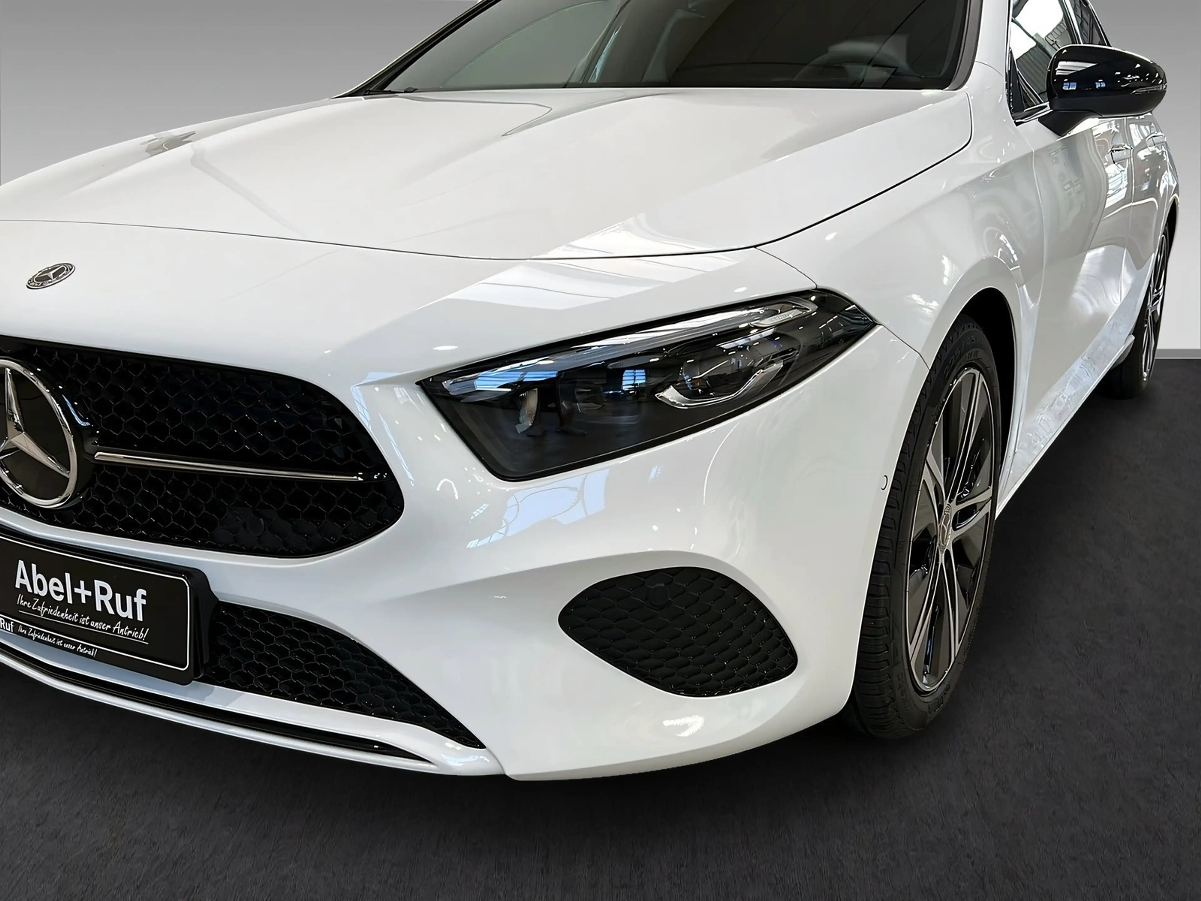 Mercedes-Benz A 200 PROGRESSIV+MULTI+NIGHT+Pano+StHz+DISTRONIC — photo 15