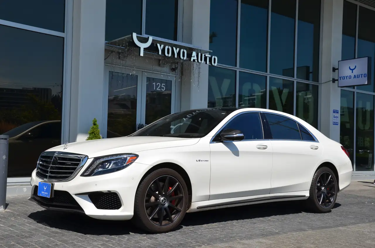 Mercedes-Benz S-Class снимка Mercedes-Benz S-Class