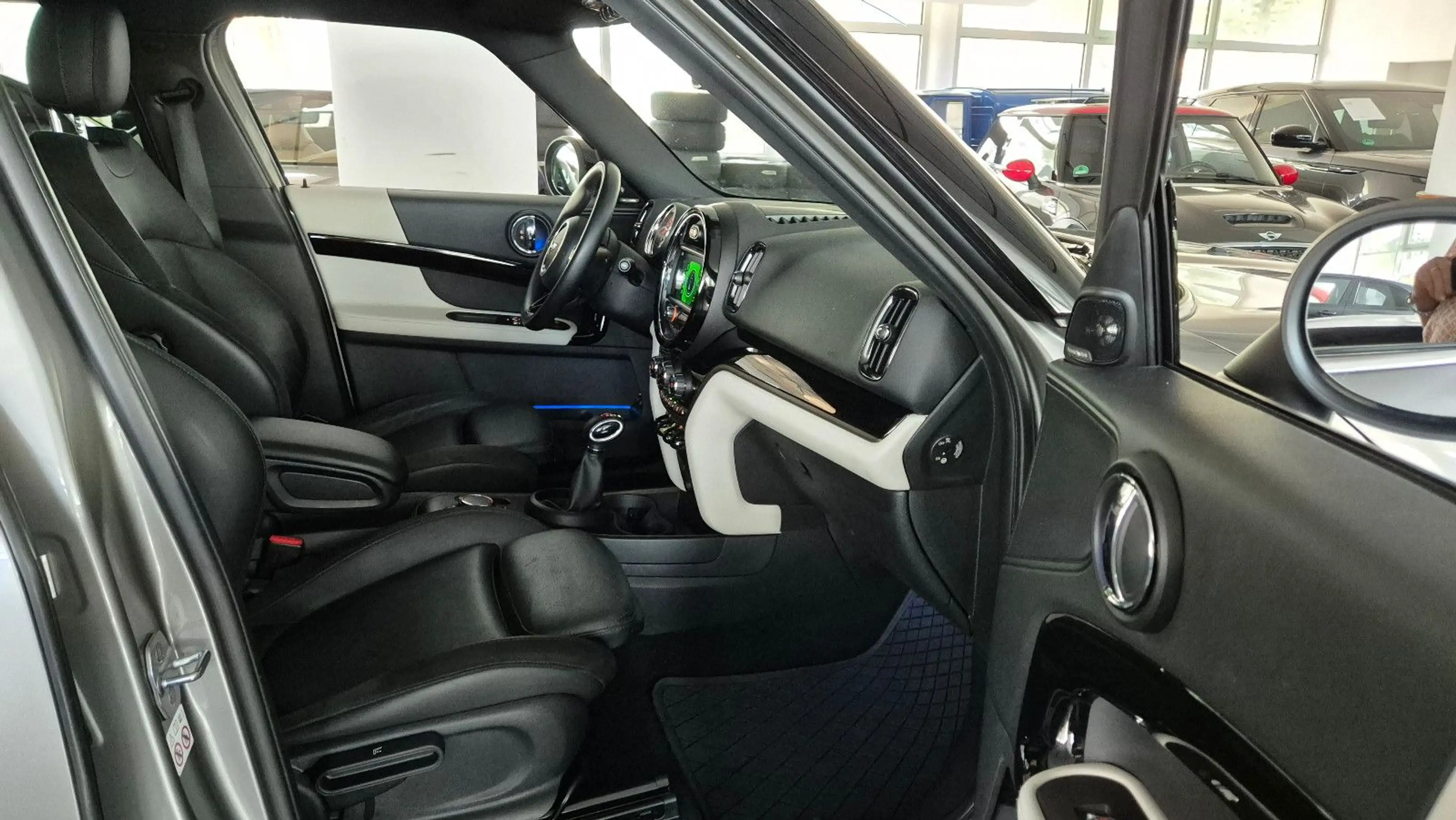 MINI Cooper SE Countryman Countryman SE ALL4 Chilli/HK/LED/Leder/Pano/RFK — photo 13