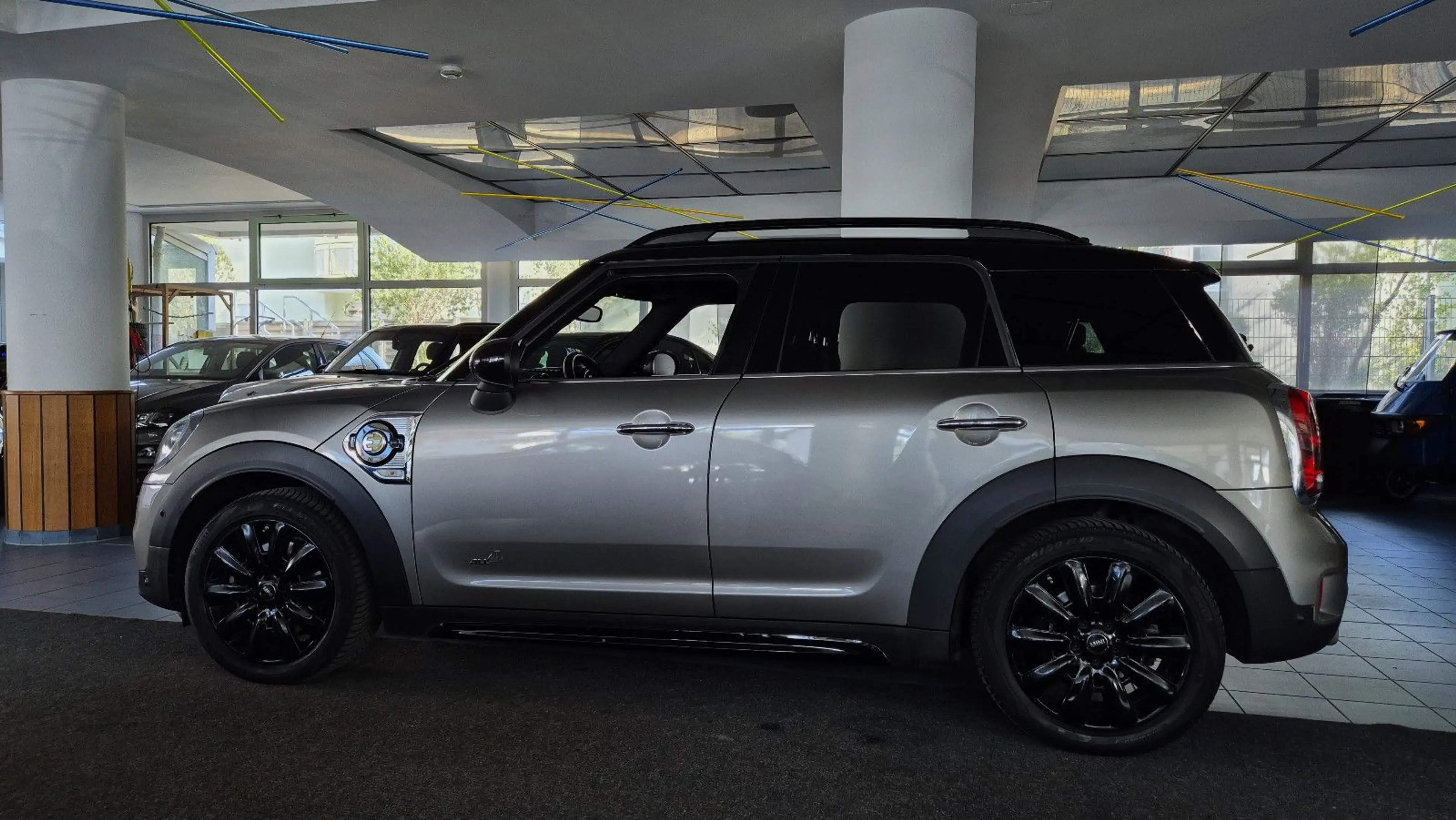 MINI Cooper SE Countryman Countryman SE ALL4 Chilli/HK/LED/Leder/Pano/RFK — photo 4