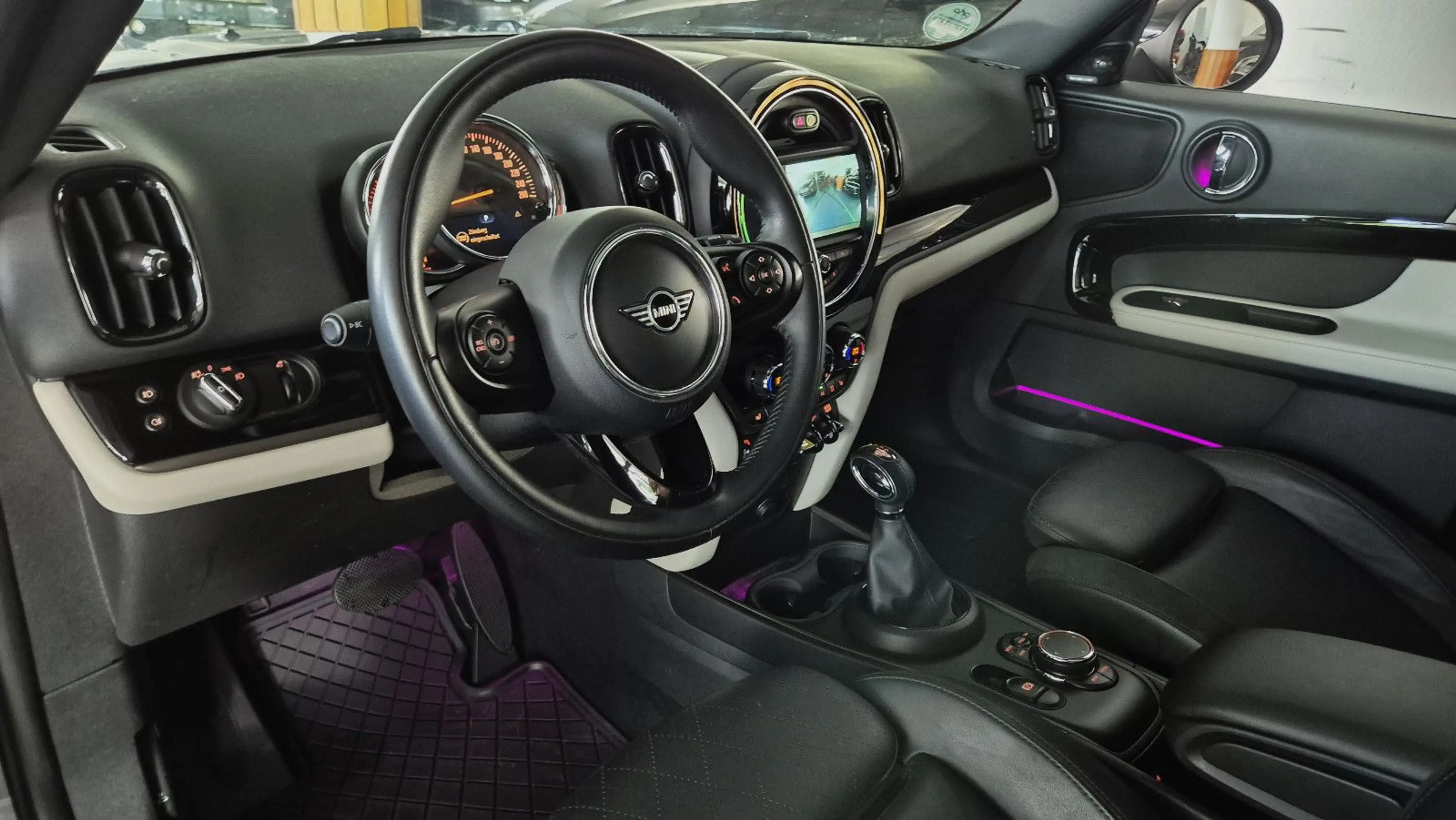 MINI Cooper SE Countryman Countryman SE ALL4 Chilli/HK/LED/Leder/Pano/RFK — photo 9