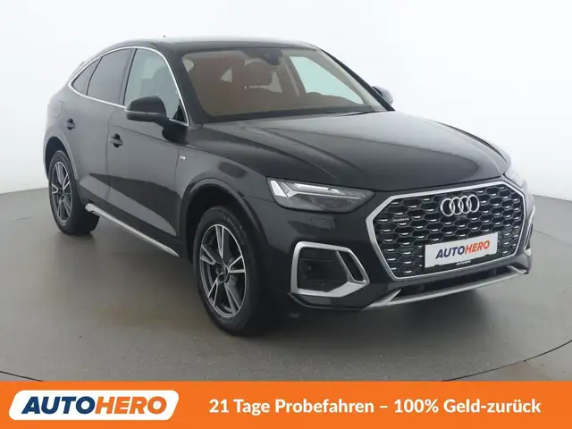 Audi Q5 view 8