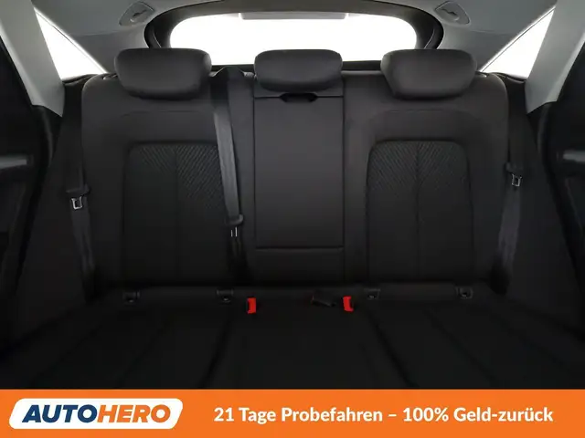 Audi Q5 view 15