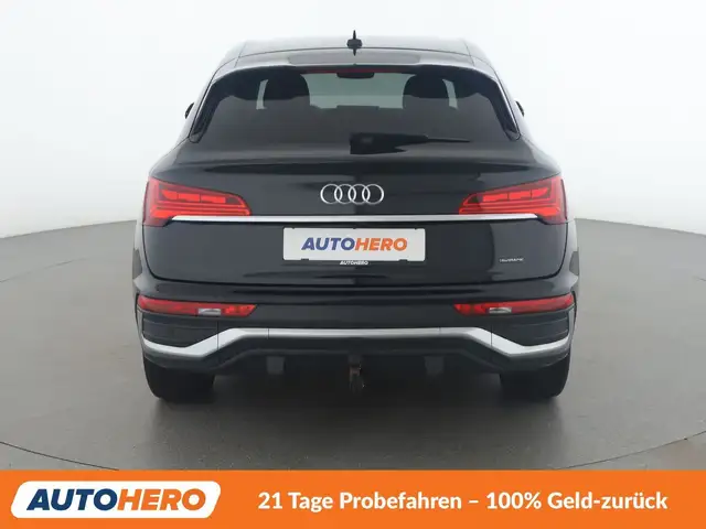 Audi Q5 view 5