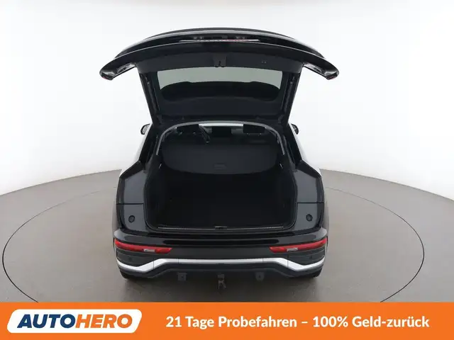 Audi Q5 view 16