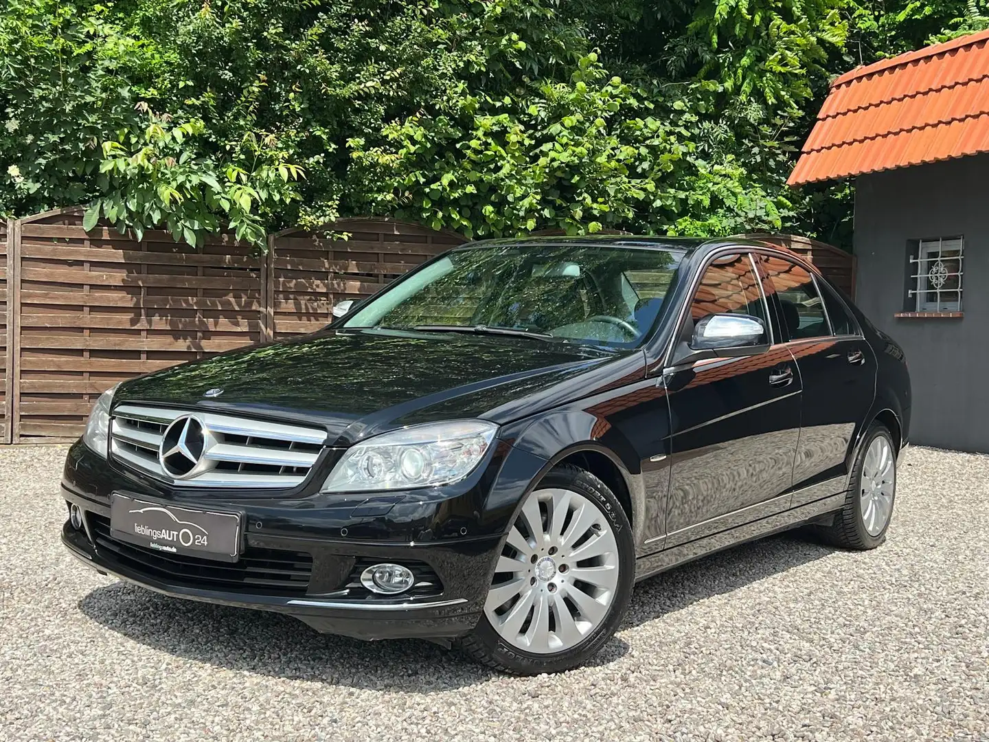 Mercedes-Benz C 350 Lim. Automatik Command Xenon S-Dach Schwarz - 1