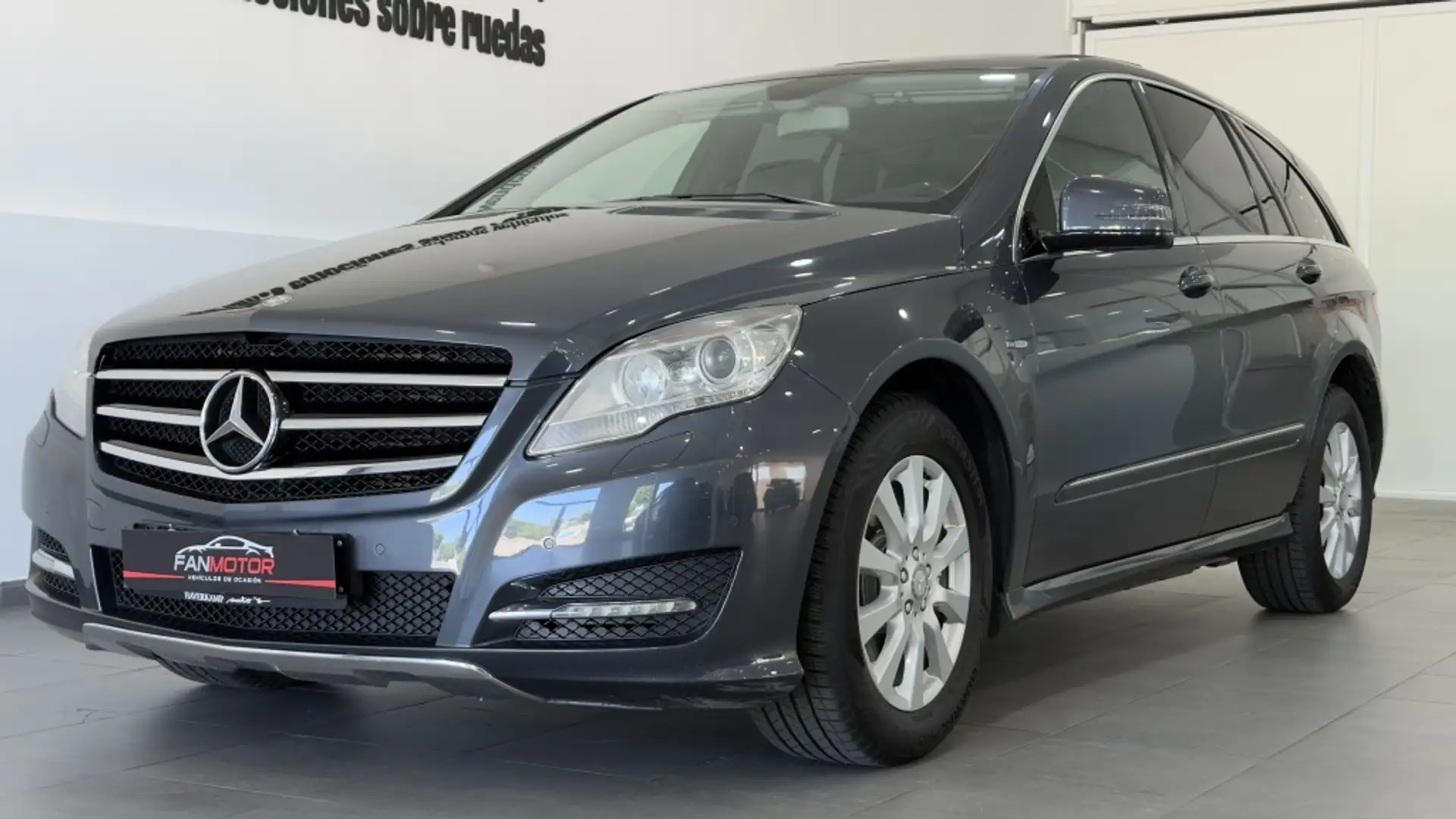 Mercedes-Benz R 320 300CDI L Grand Edition Aut. Gris - 2