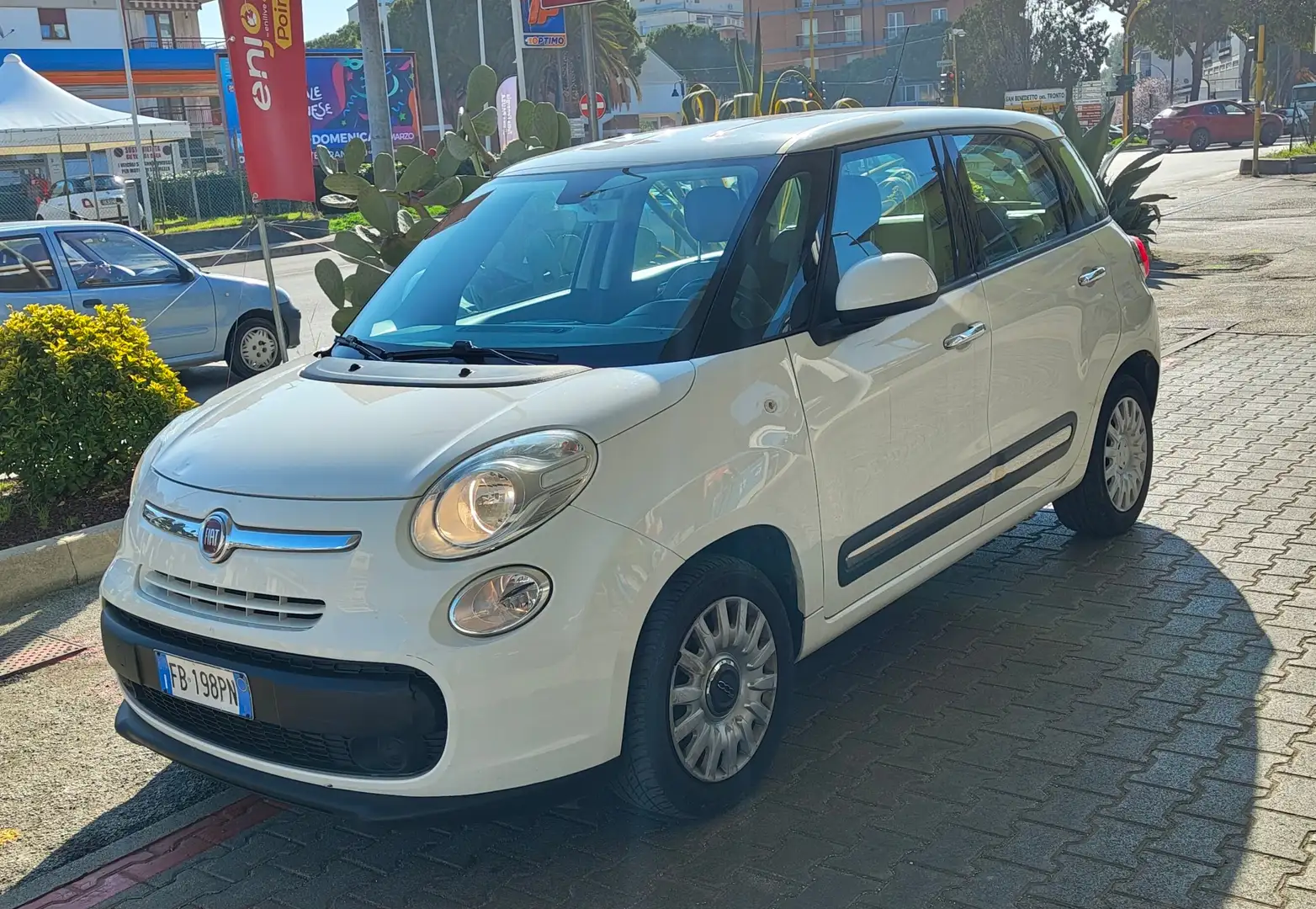 Fiat 500L 1.6 mjt Pop Star 120cv E6 Bianco - 2
