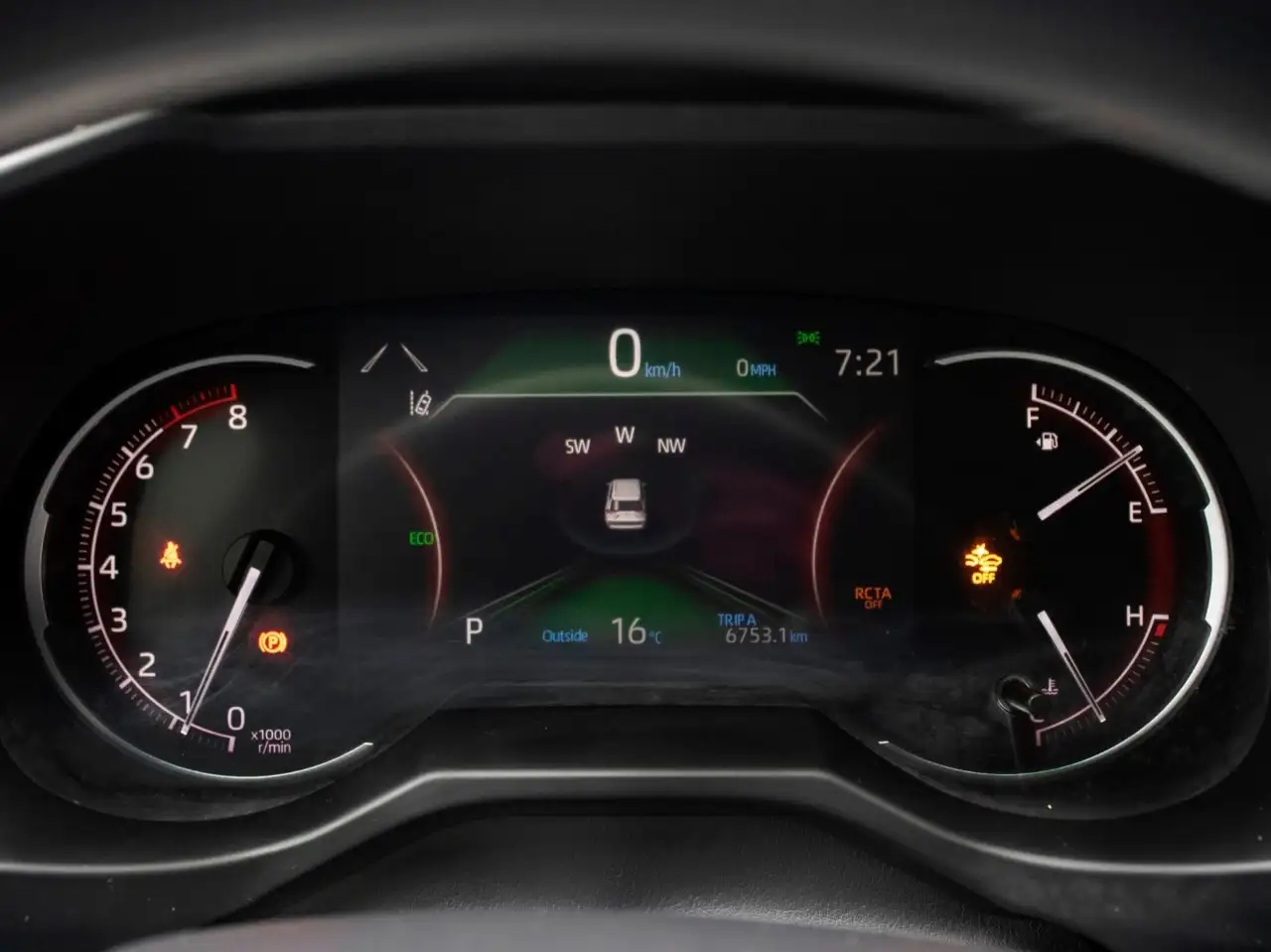 Toyota RAV 4 снимка Toyota RAV 4
